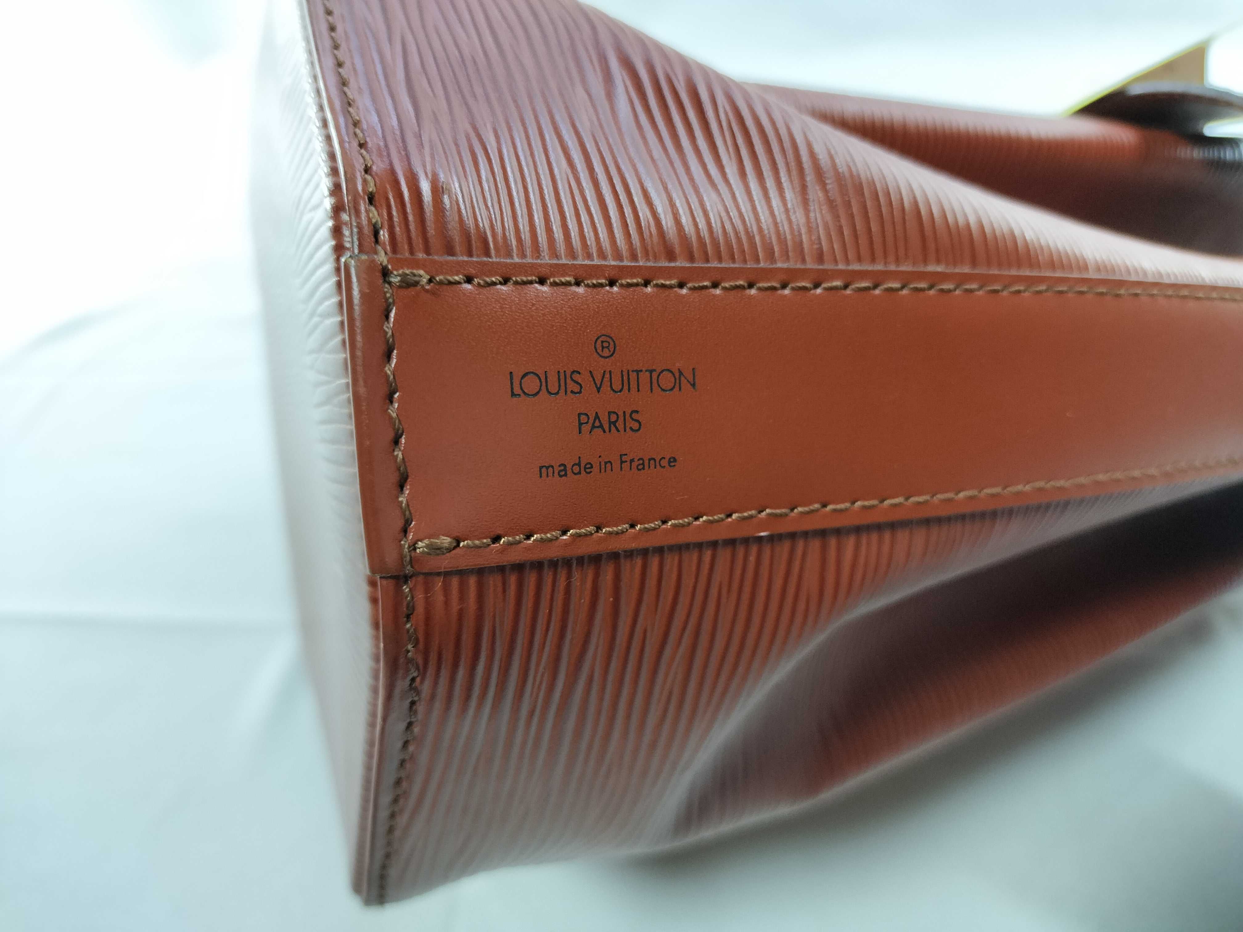 Epi M80203 Sac Depaule Shoulder Bag — view 10