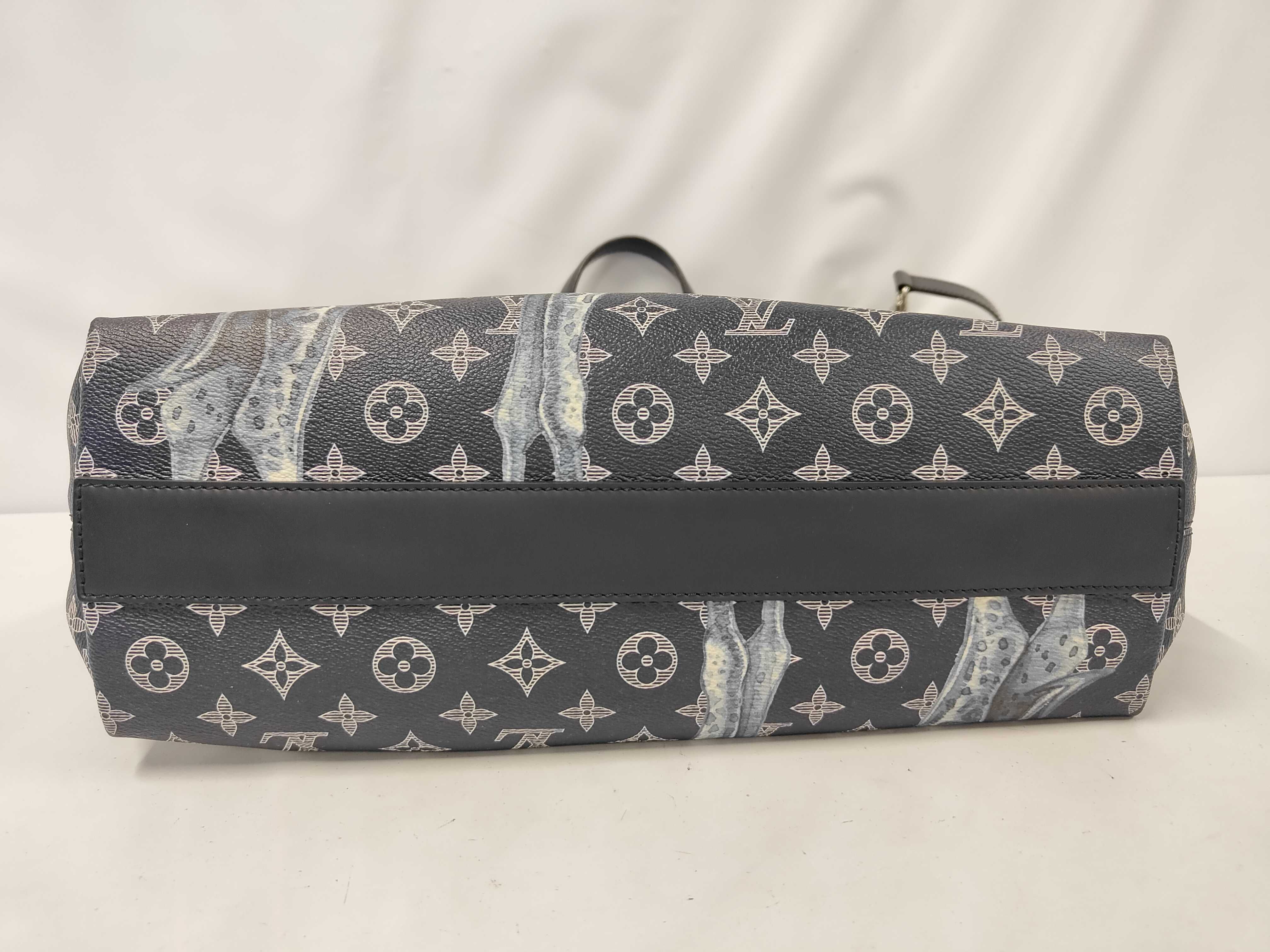 2-Way Monogram M54127 Savannah Chapman Tote Bag — view 3