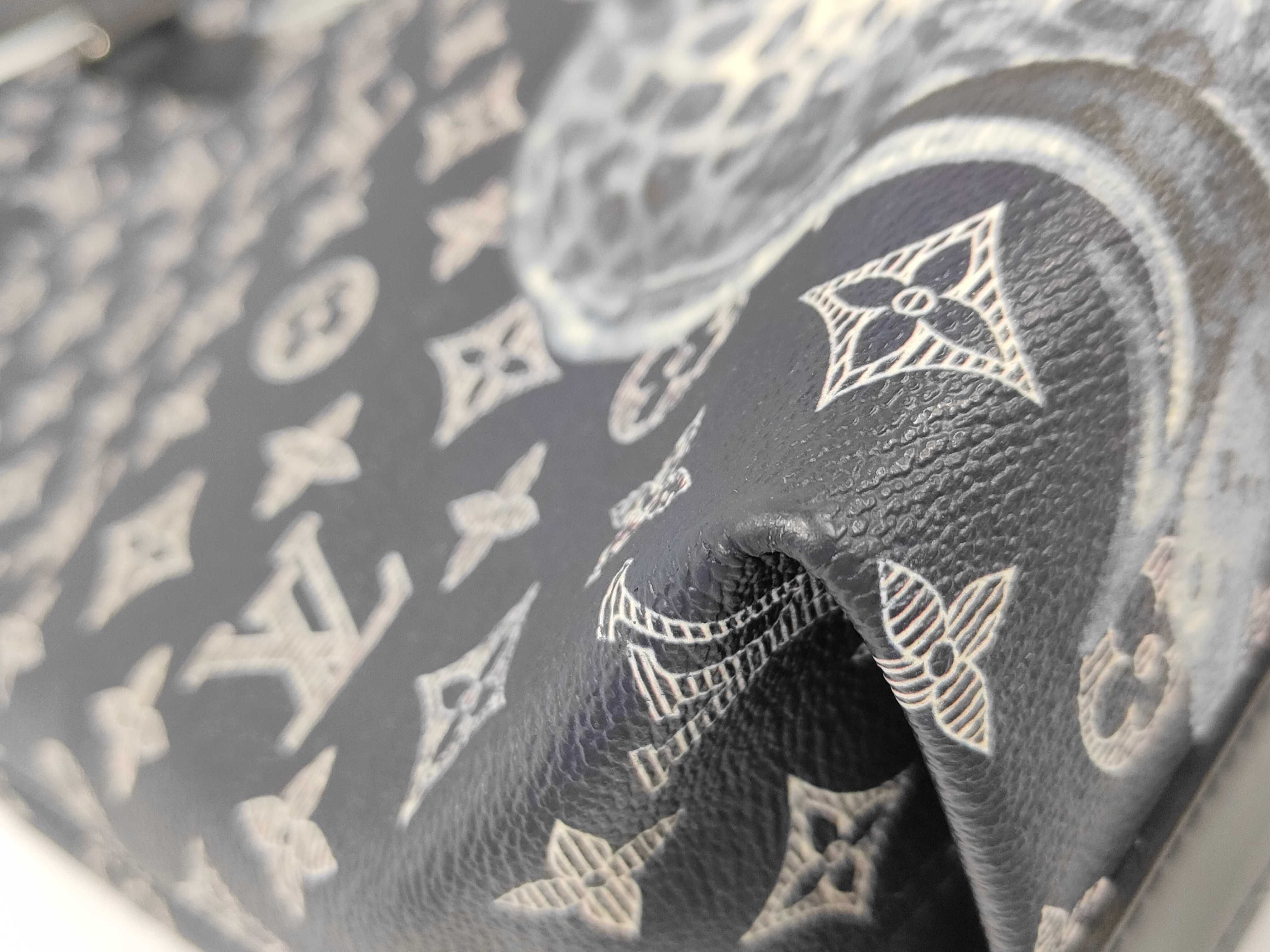 2-Way Monogram M54127 Savannah Chapman Tote Bag — view 4