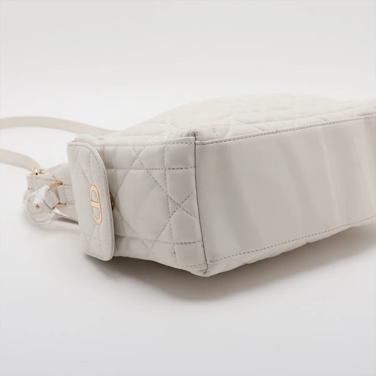 Cannage Dream Leather Shoulder Bag, White — view 4
