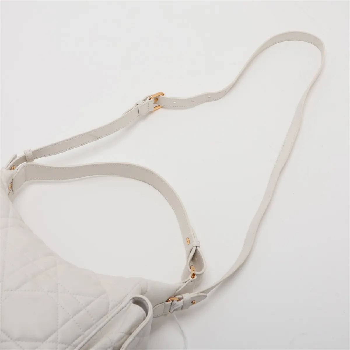 Cannage Dream Leather Shoulder Bag, White — view 7