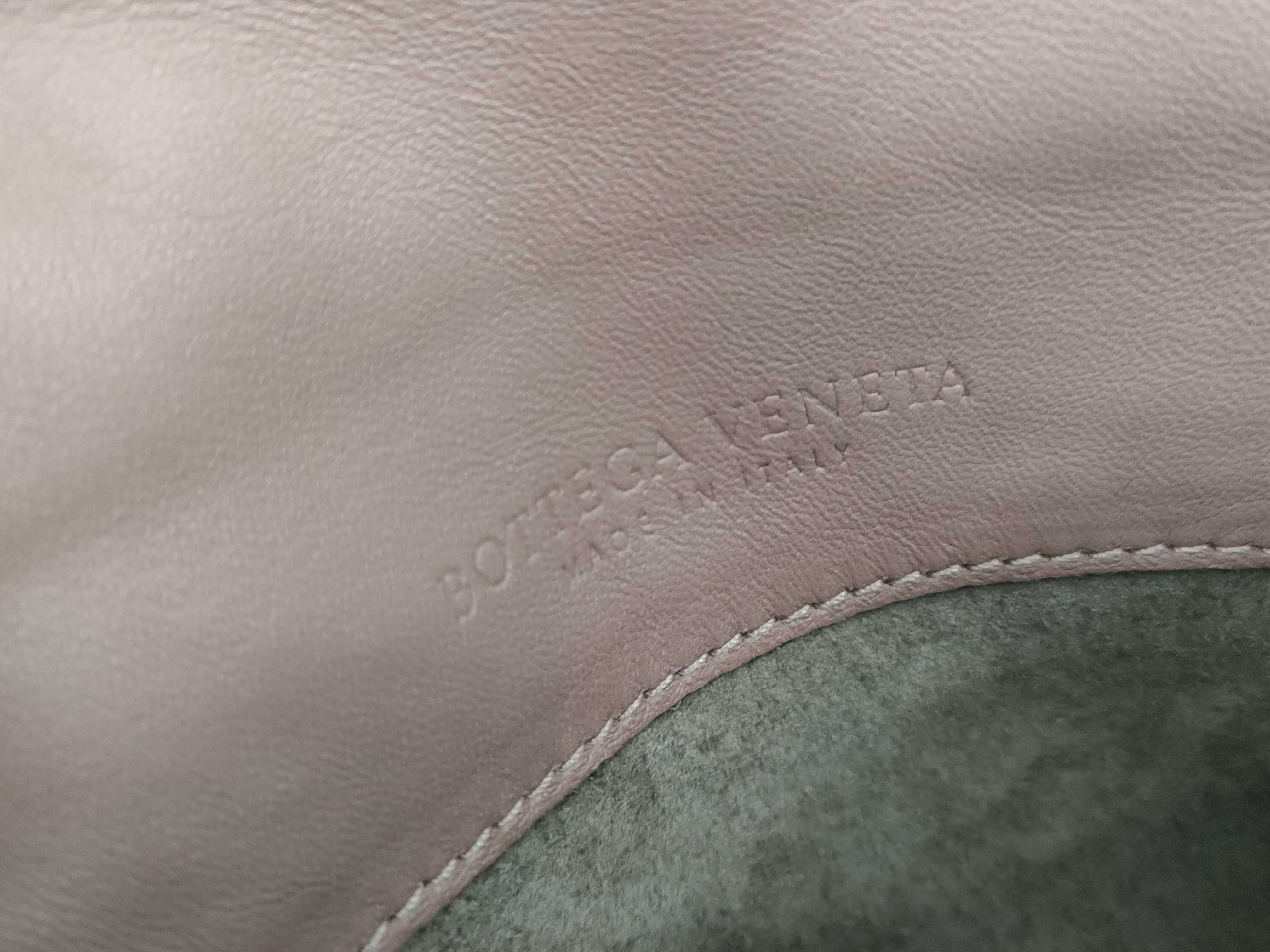 Chain Wallet Shoulder Bag — view 10