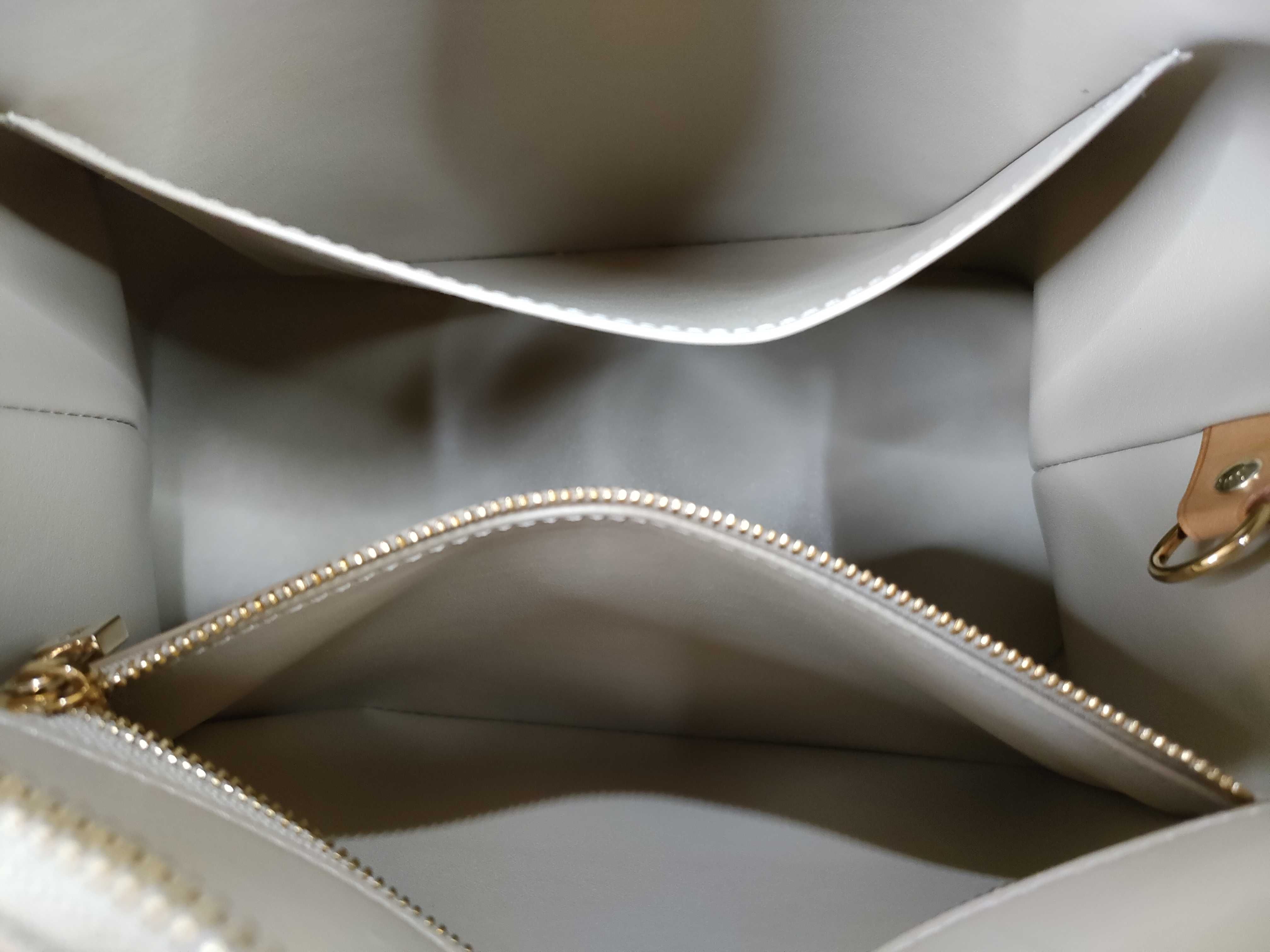 Vernis Houston Tote Bag — view 11