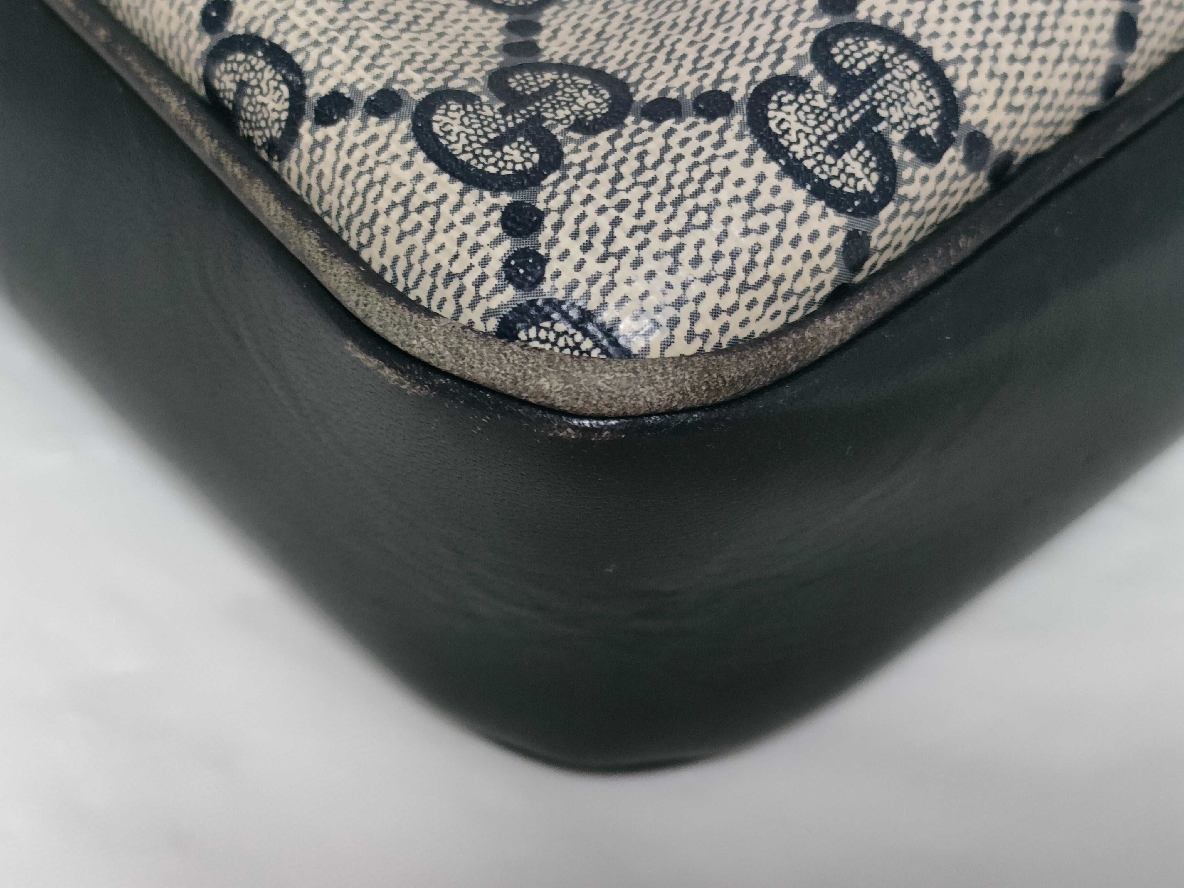 GG Old Gucci Bag Shoulder Bag — view 6