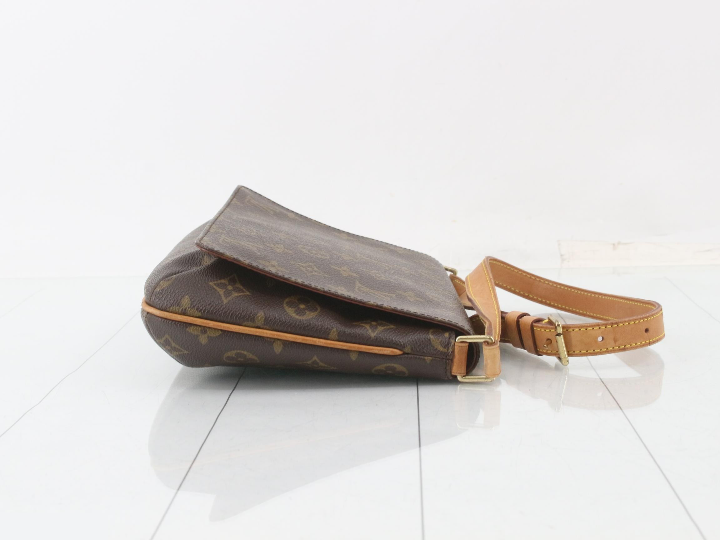 Musette Tango Short Shoulder — view 3