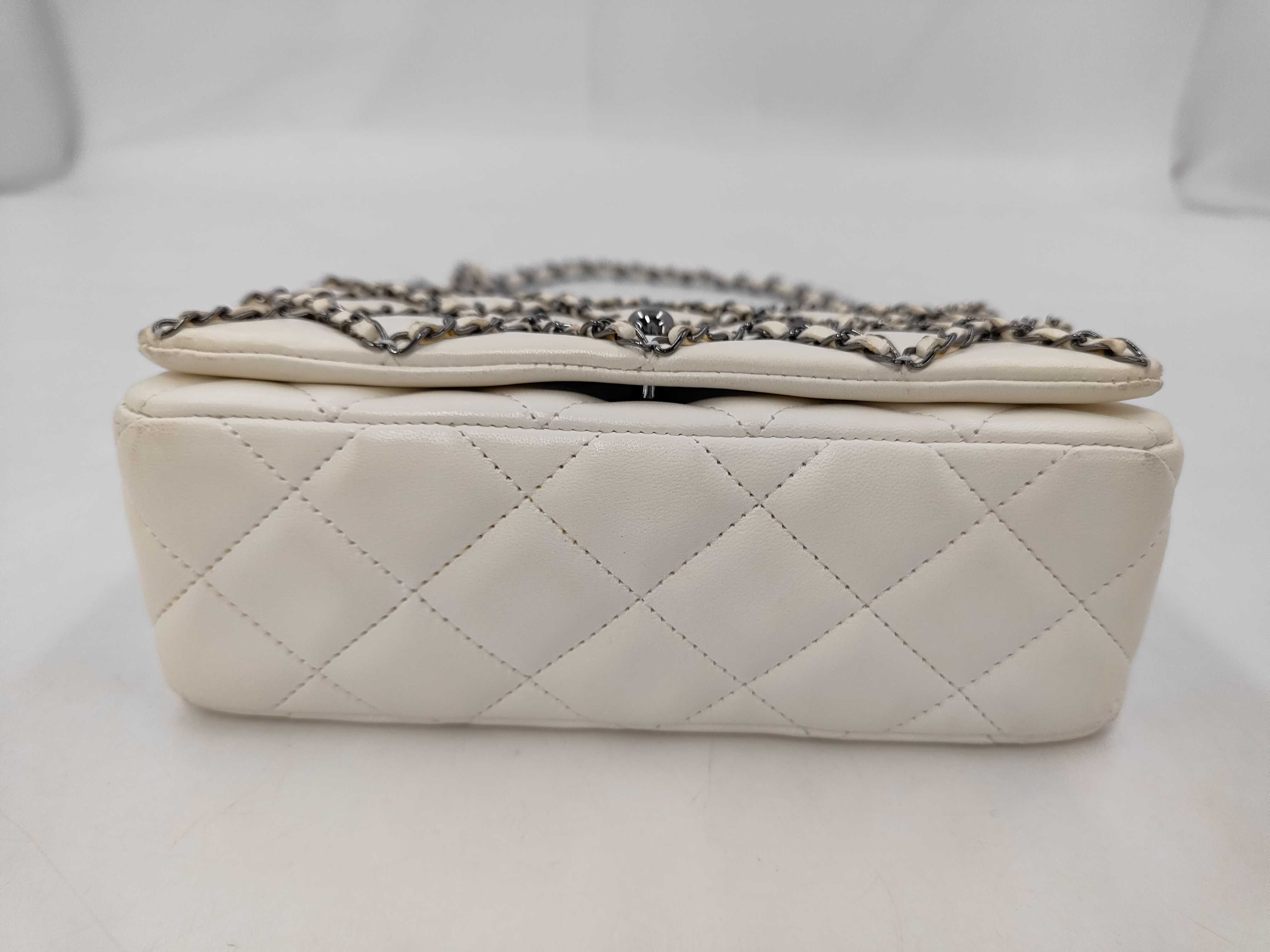Matelassé Mini Matelassé Chain Shoulder Bag, White — view 3