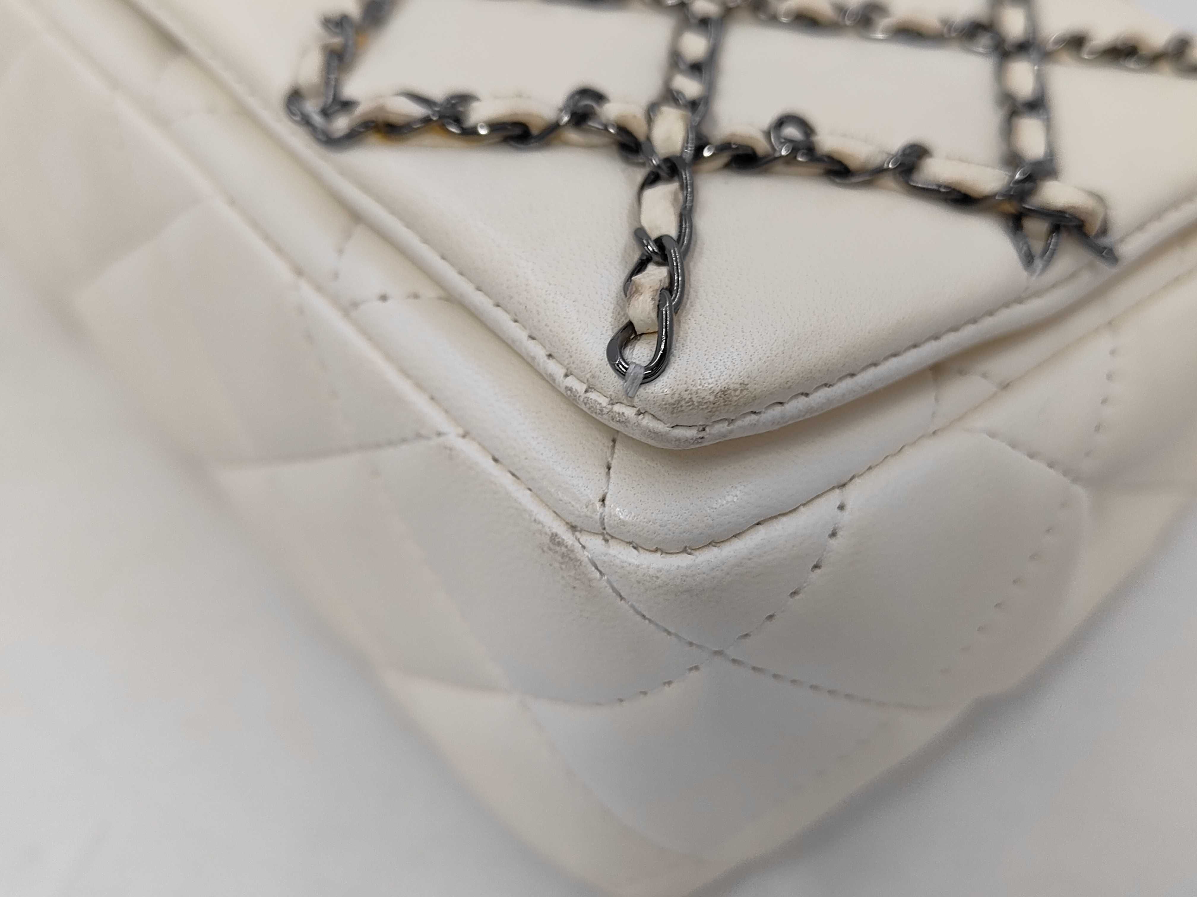 Matelassé Mini Matelassé Chain Shoulder Bag, White — view 4