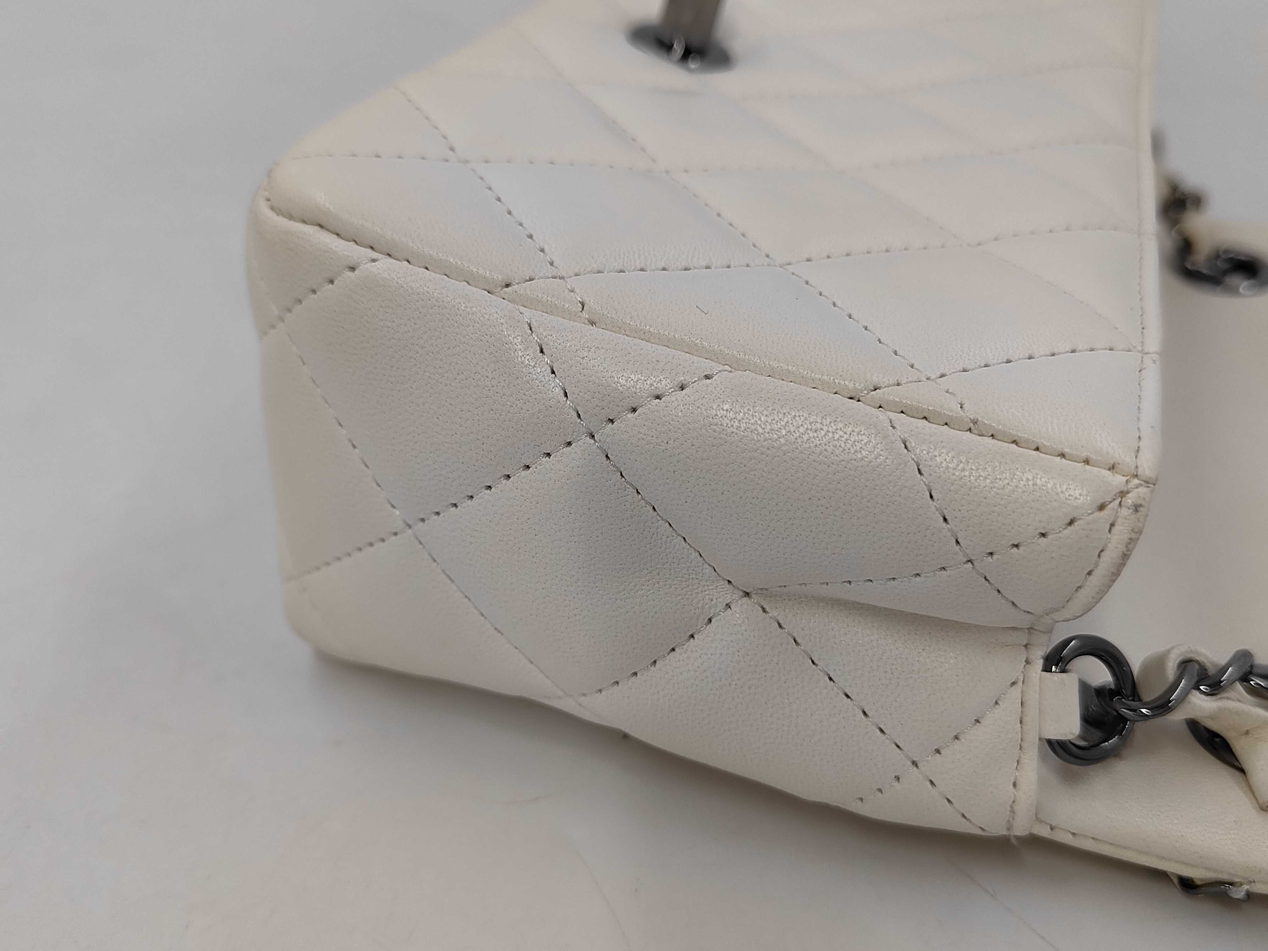 Matelassé Mini Matelassé Chain Shoulder Bag, White — view 10