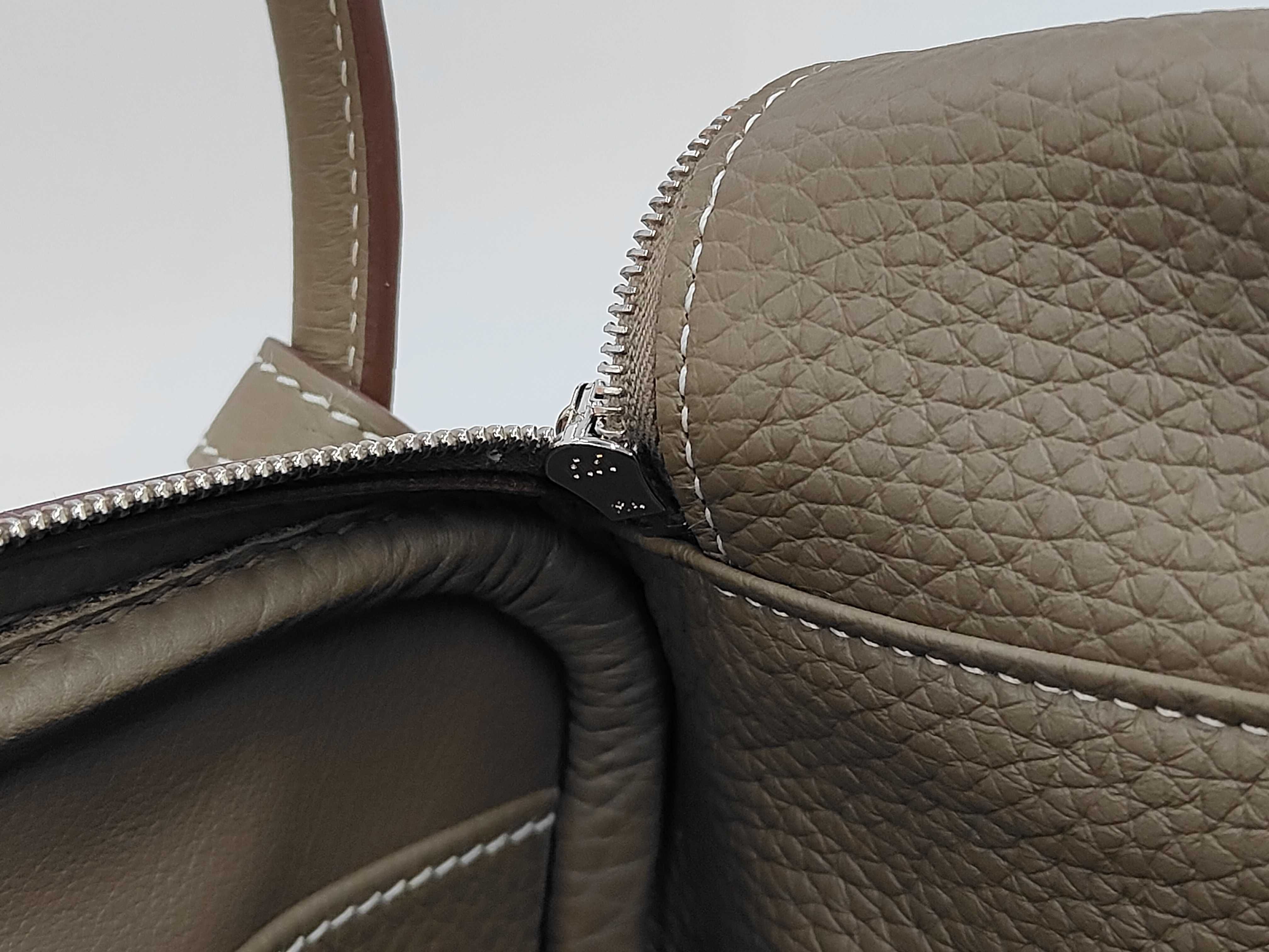 Lindy 26 Taurillon Clemence Etoupe Silver Hardware G Stamp Handbag — view 10