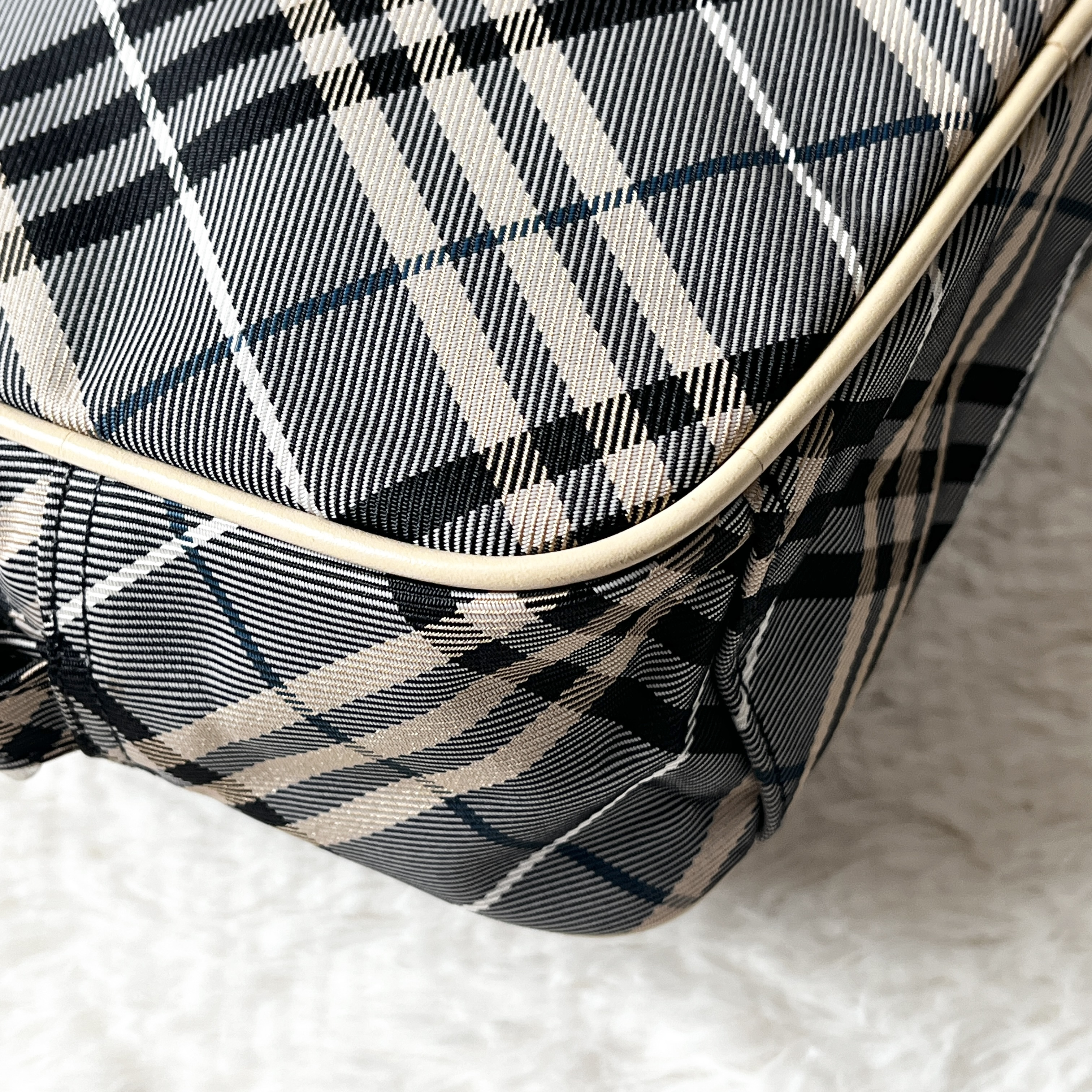 Blue Label Nova Check Shoulder Bag — view 8