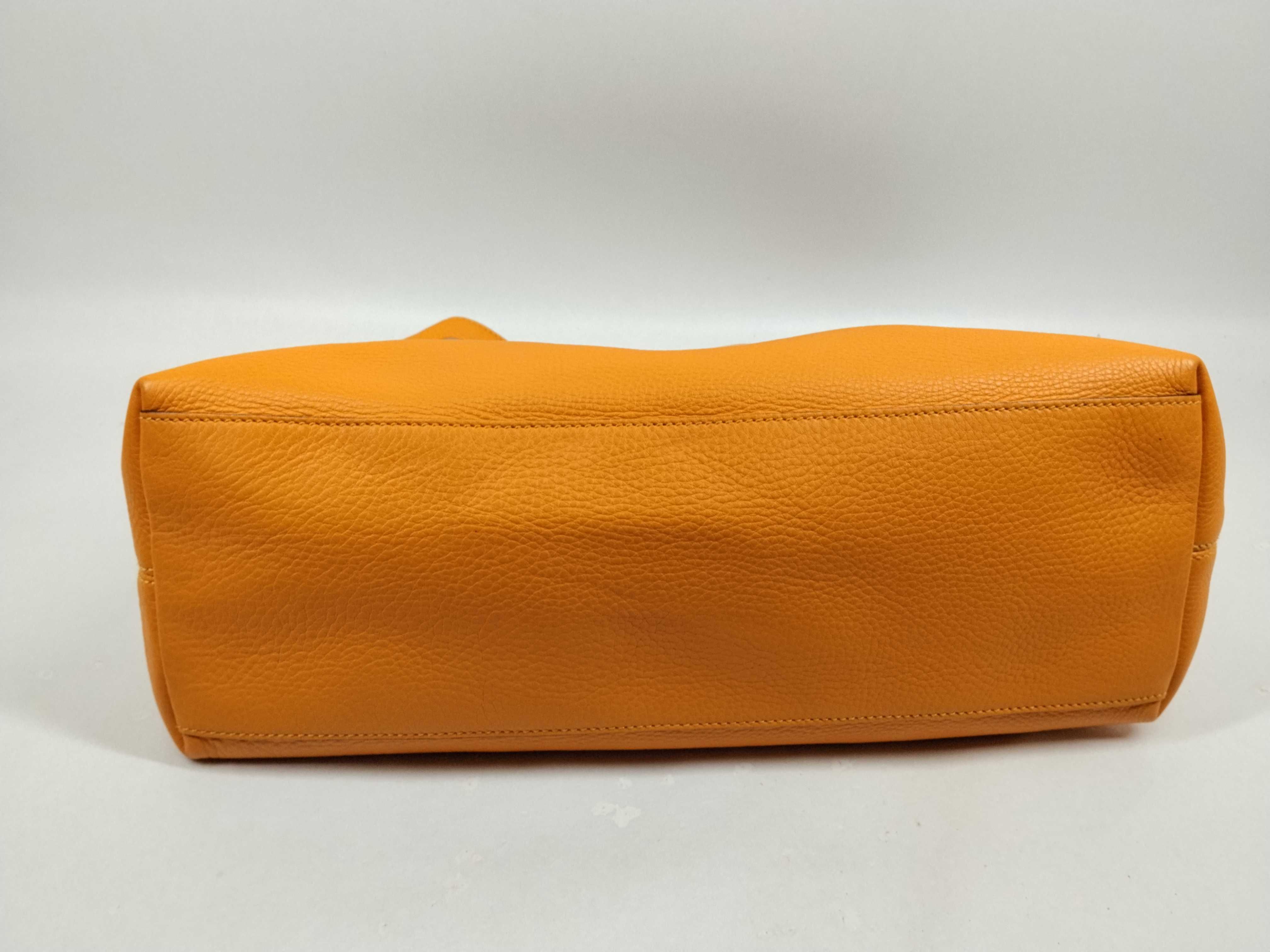 Soho 308982 Chain Tote Bag — view 7