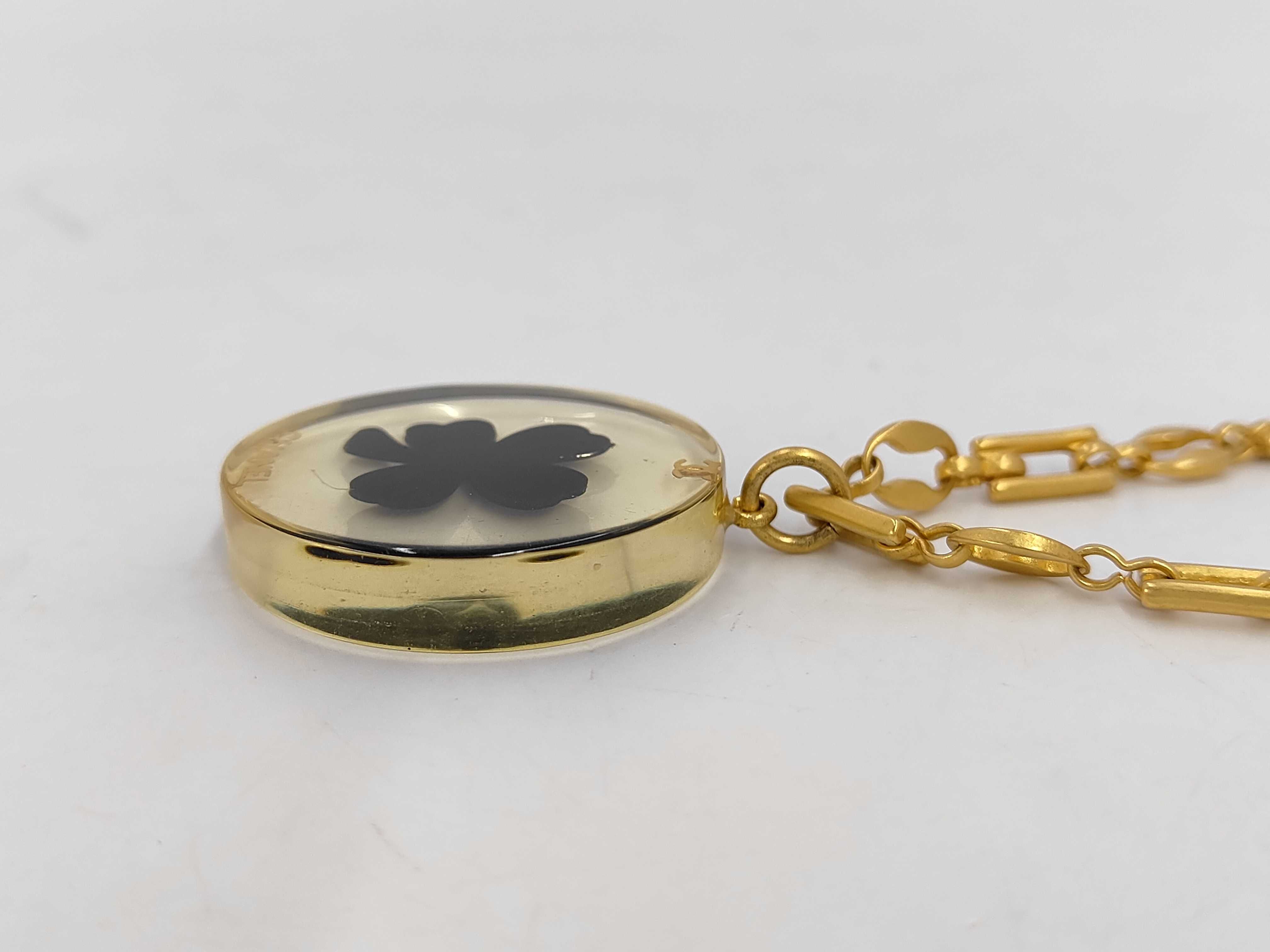 Clover black x gold NC necklace — view 3