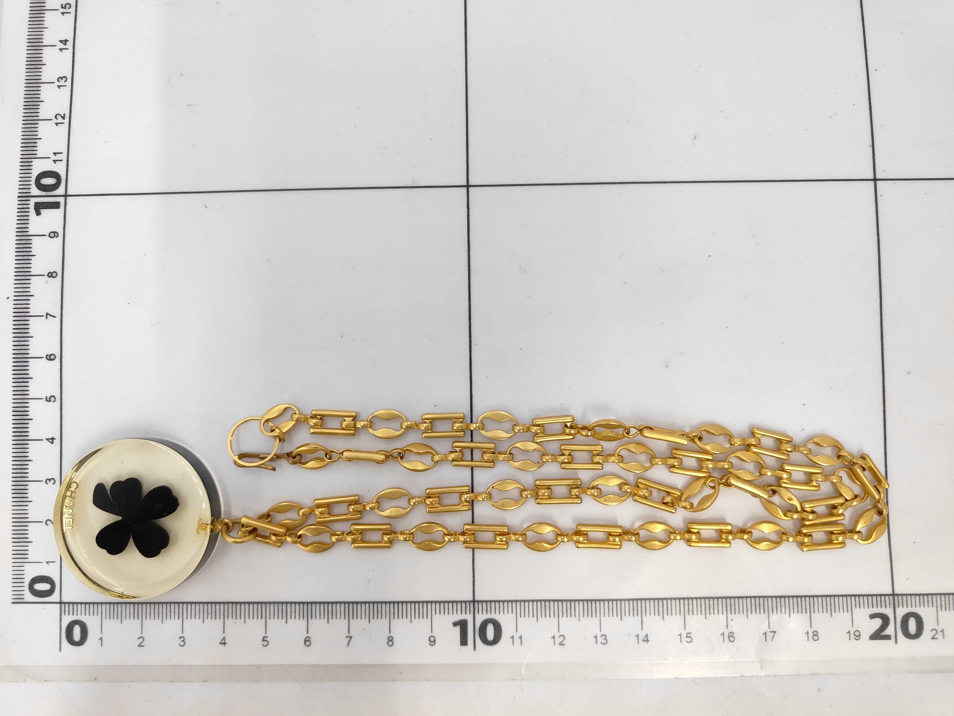 Clover black x gold NC necklace — view 5