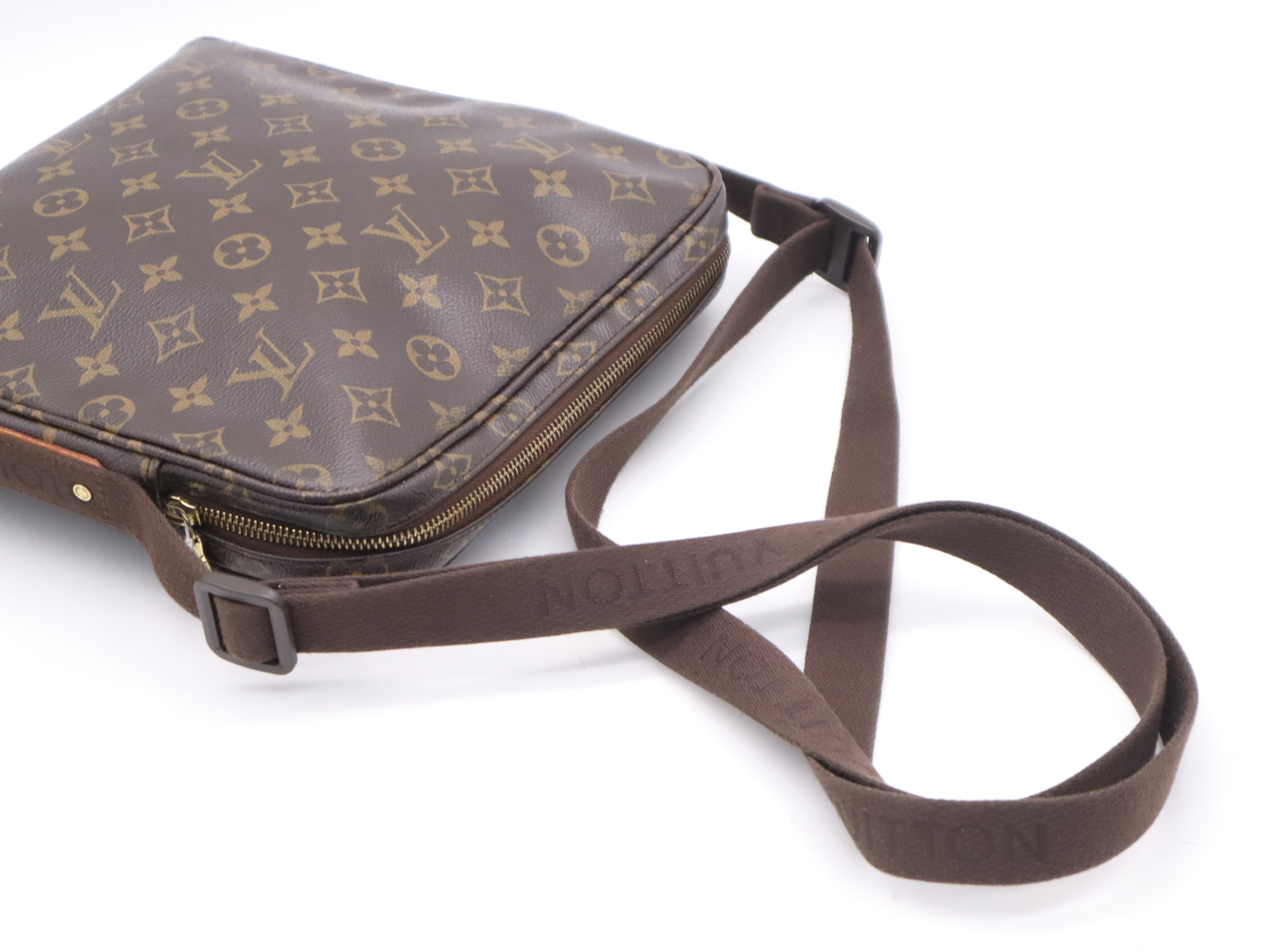 M97037 Monogram Trotteur Bobour Shoulder Bag — view 6