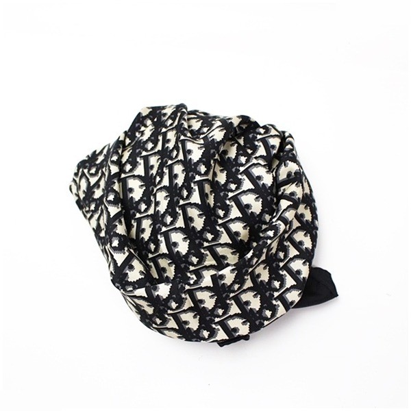 scarf, Trotter pattern, black — view 5