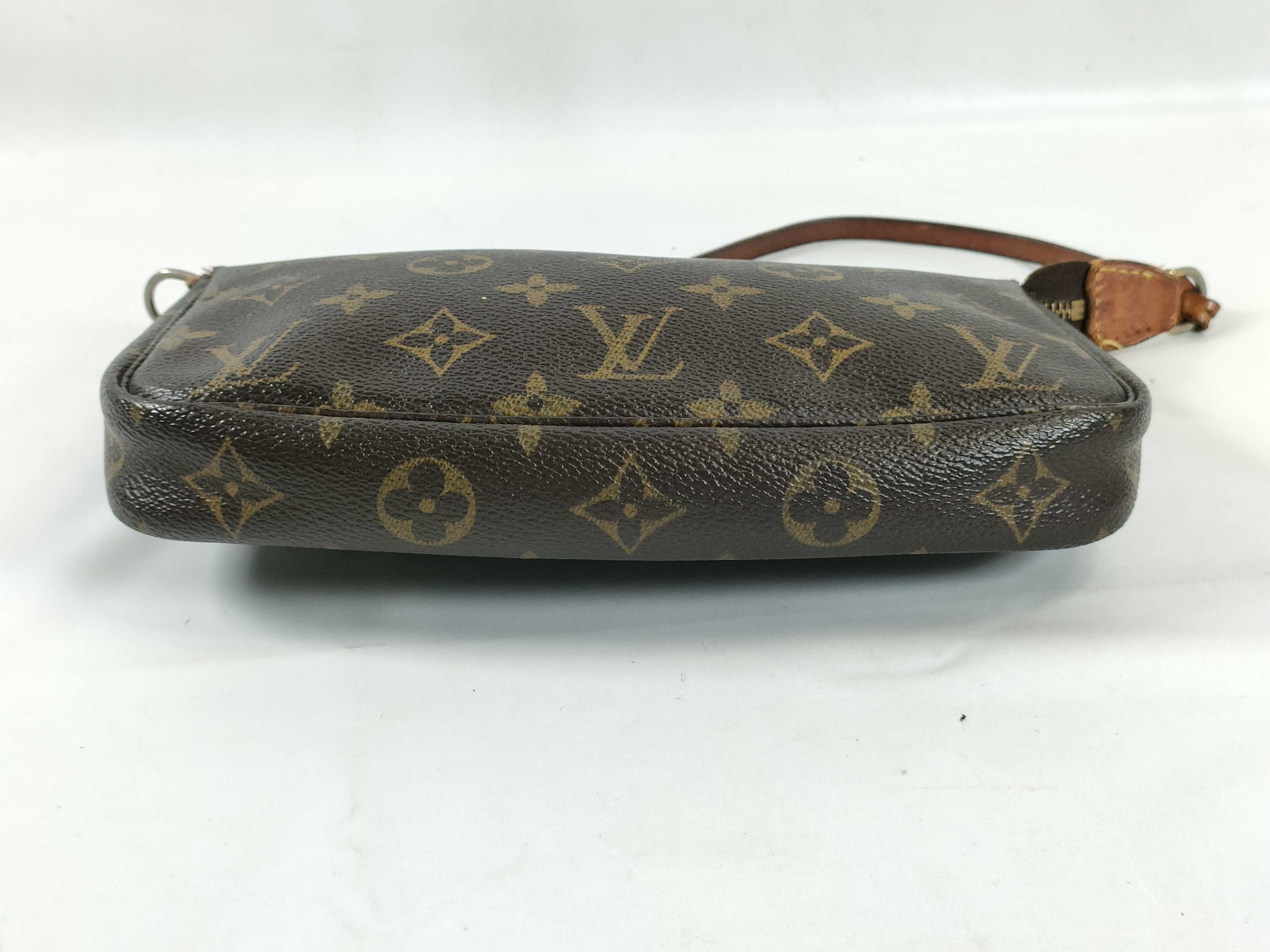Monogram Pochette Accessoires Monogram M51980 Pouch — view 7