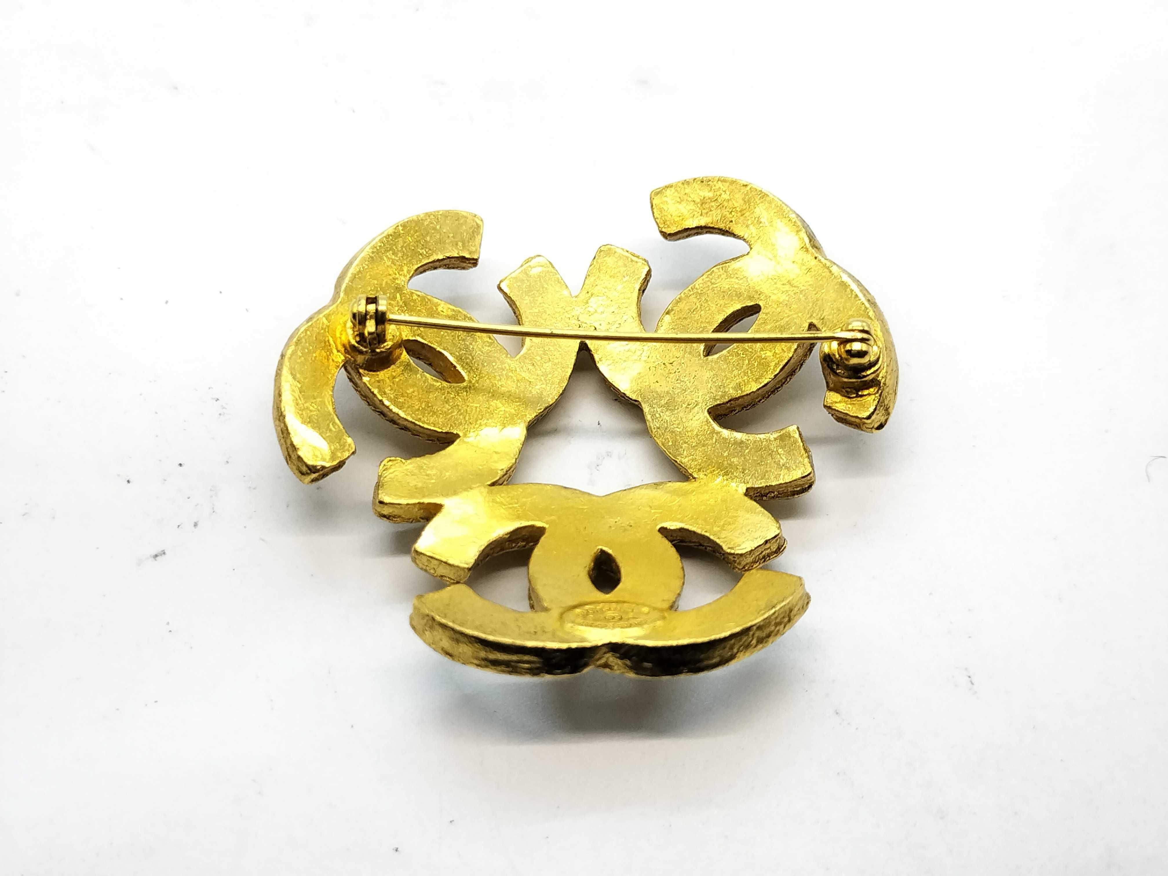 Brooch, Triple Coco Mark, Gold, 94A Brooch — view 2
