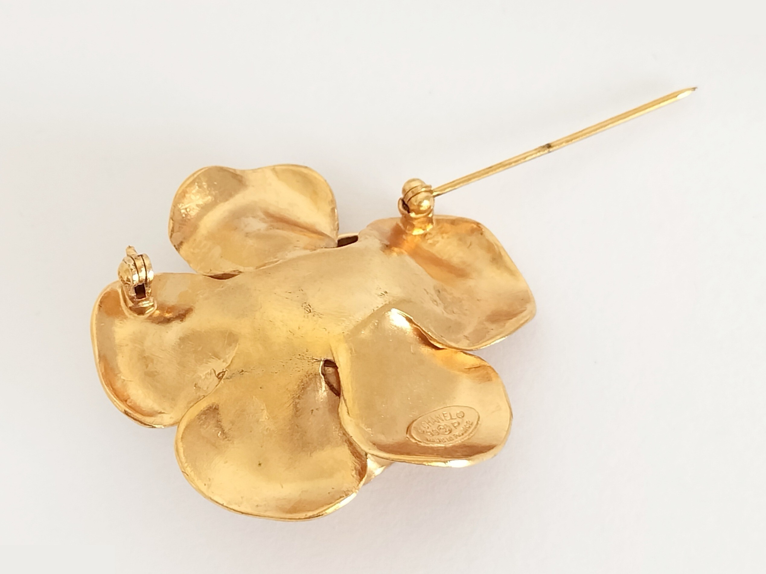 Coco Camellia Gold Brooch — view 5