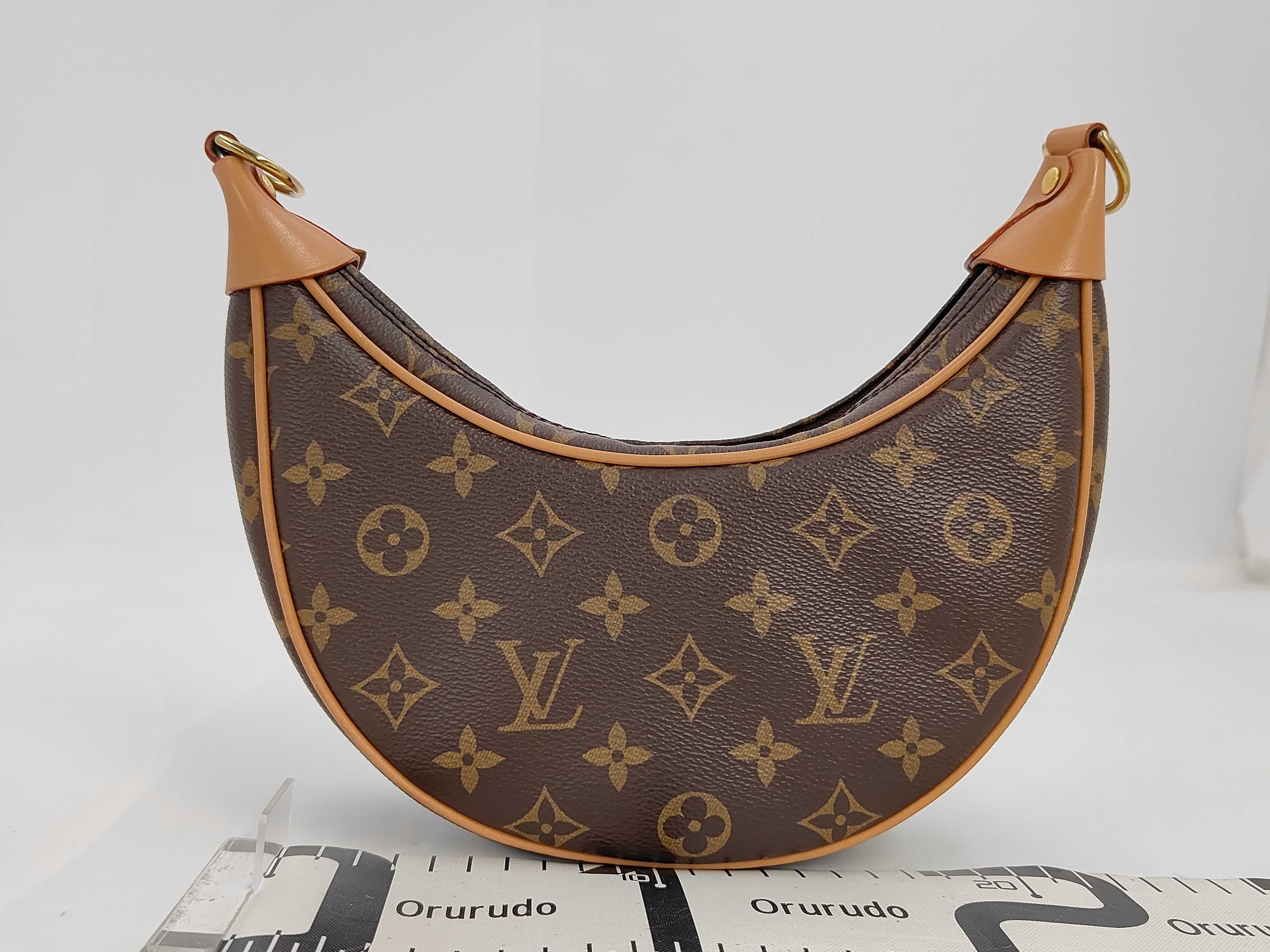 M81098 Shoulder Bag — view 2