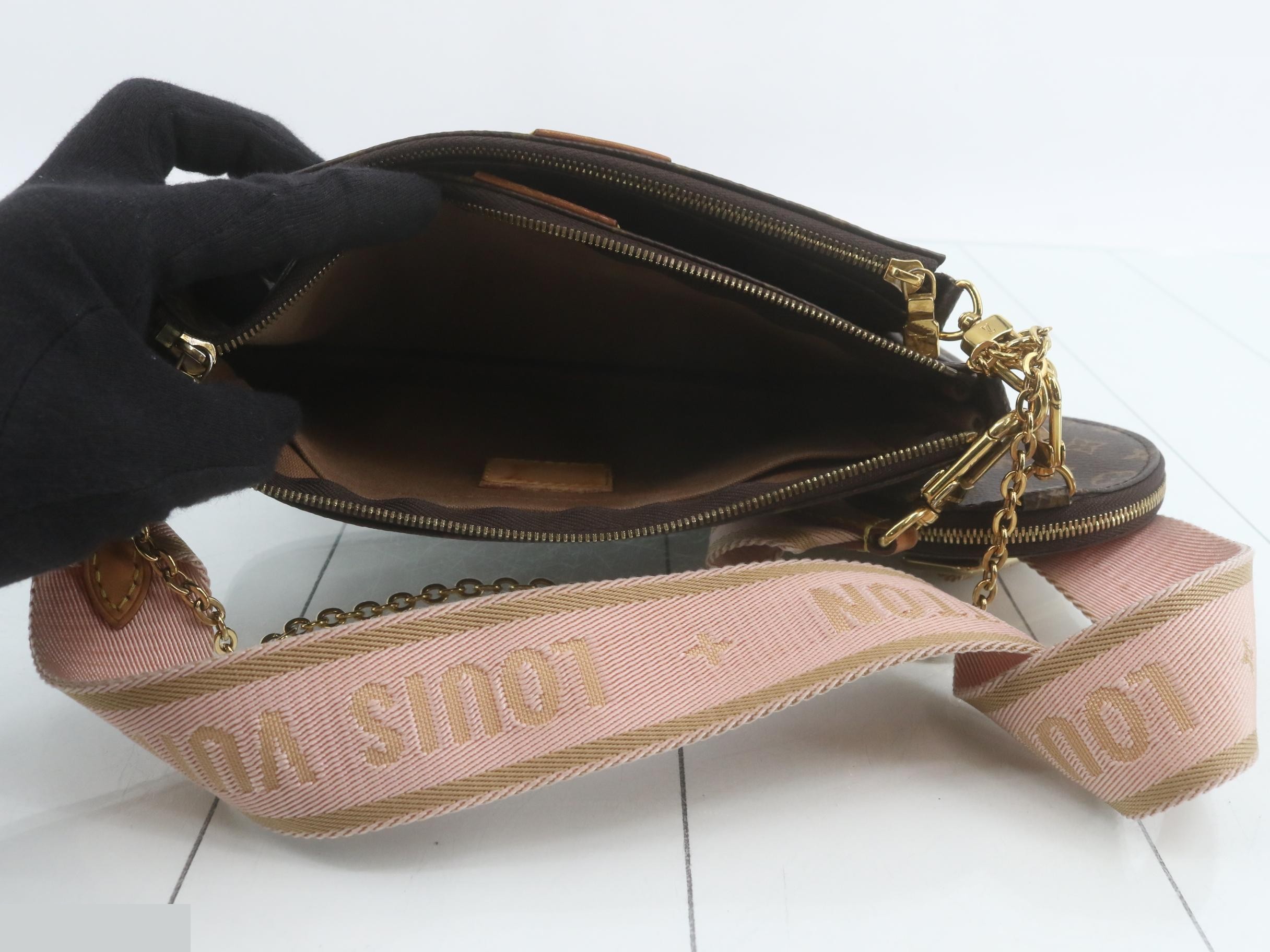 Rose Claire Multi Pochette Accessoires — view 4