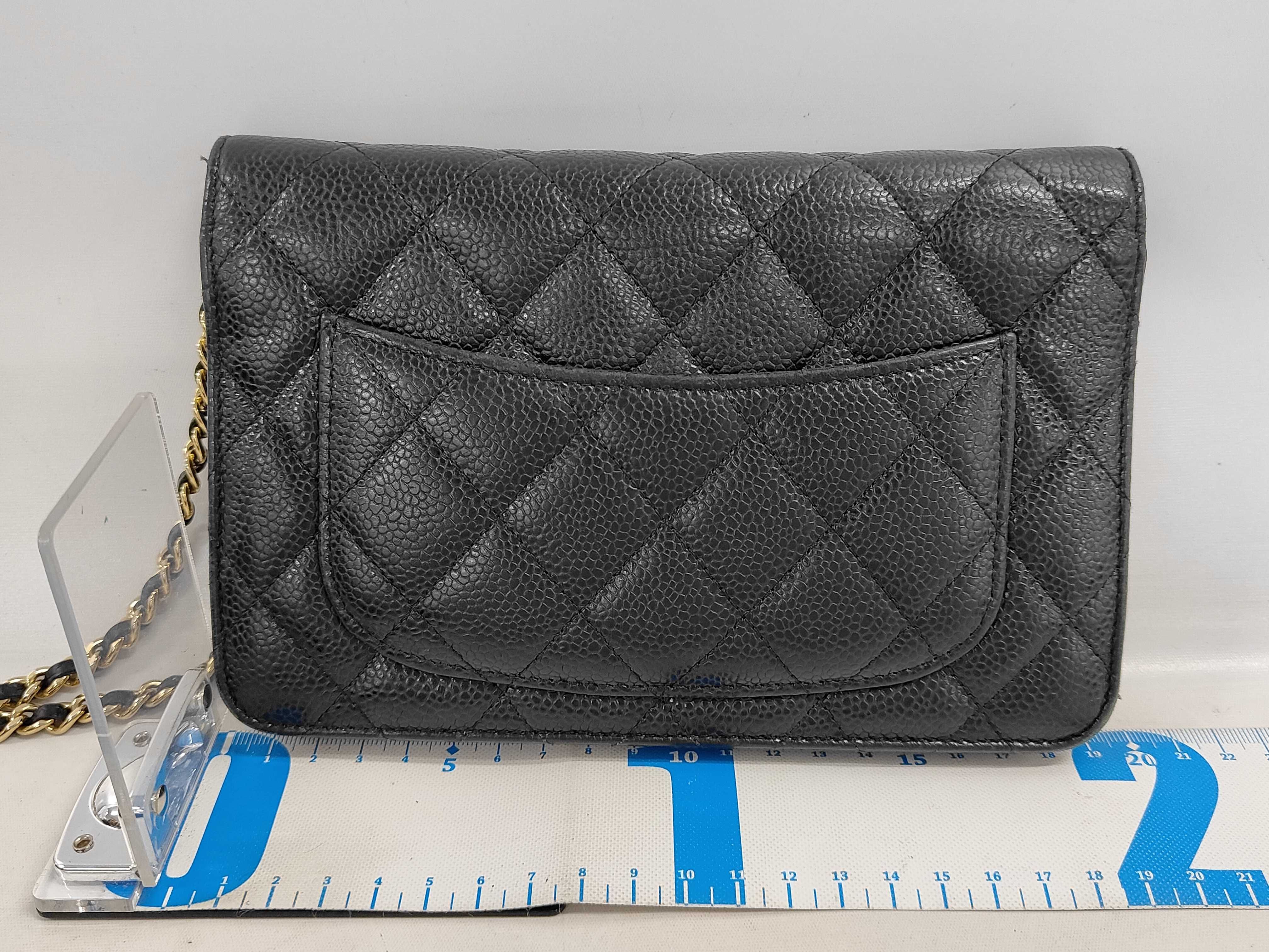 Caviar Skin Chain Wallet Shoulder Bag — view 2
