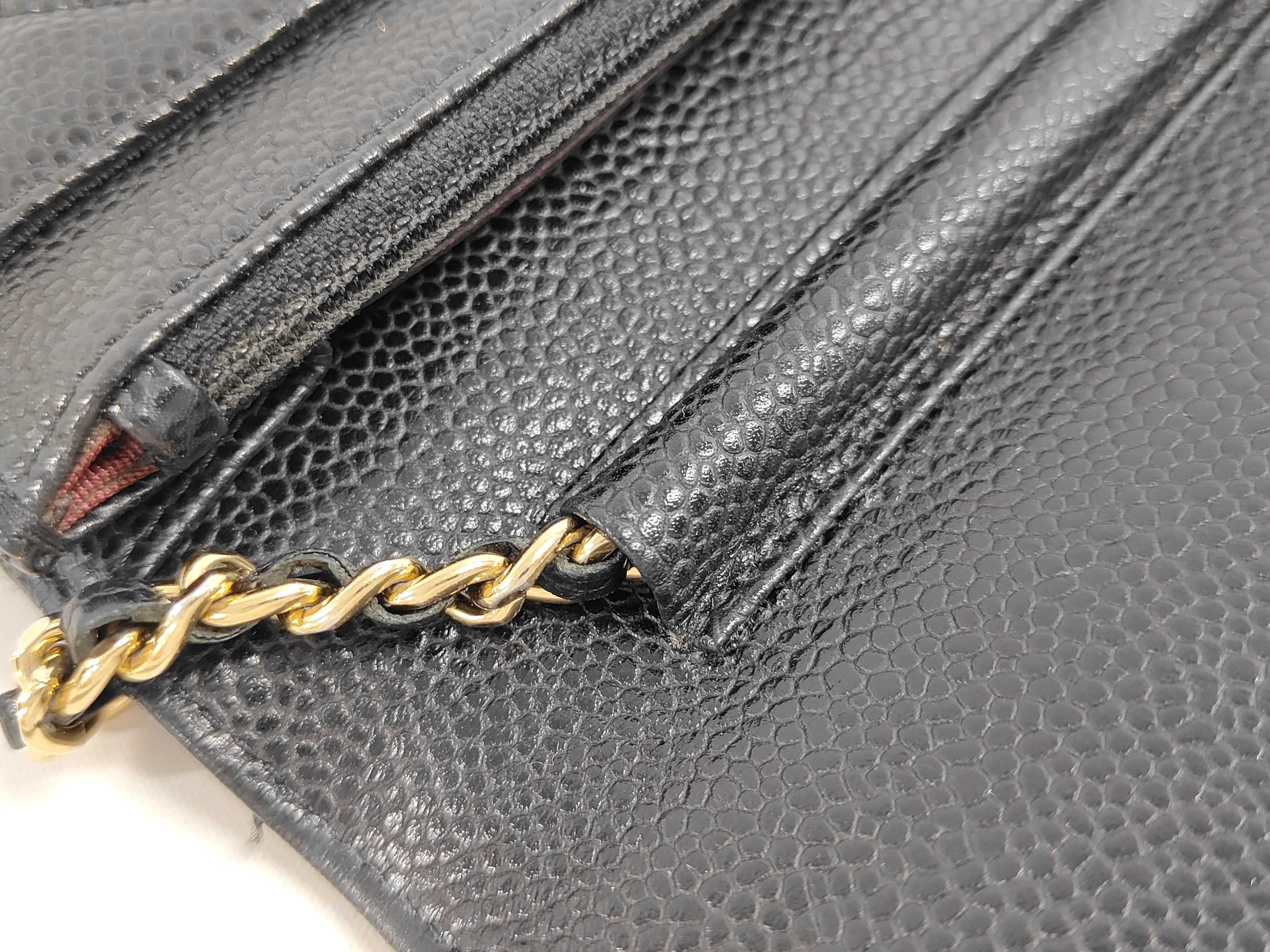 Caviar Skin Chain Wallet Shoulder Bag — view 7