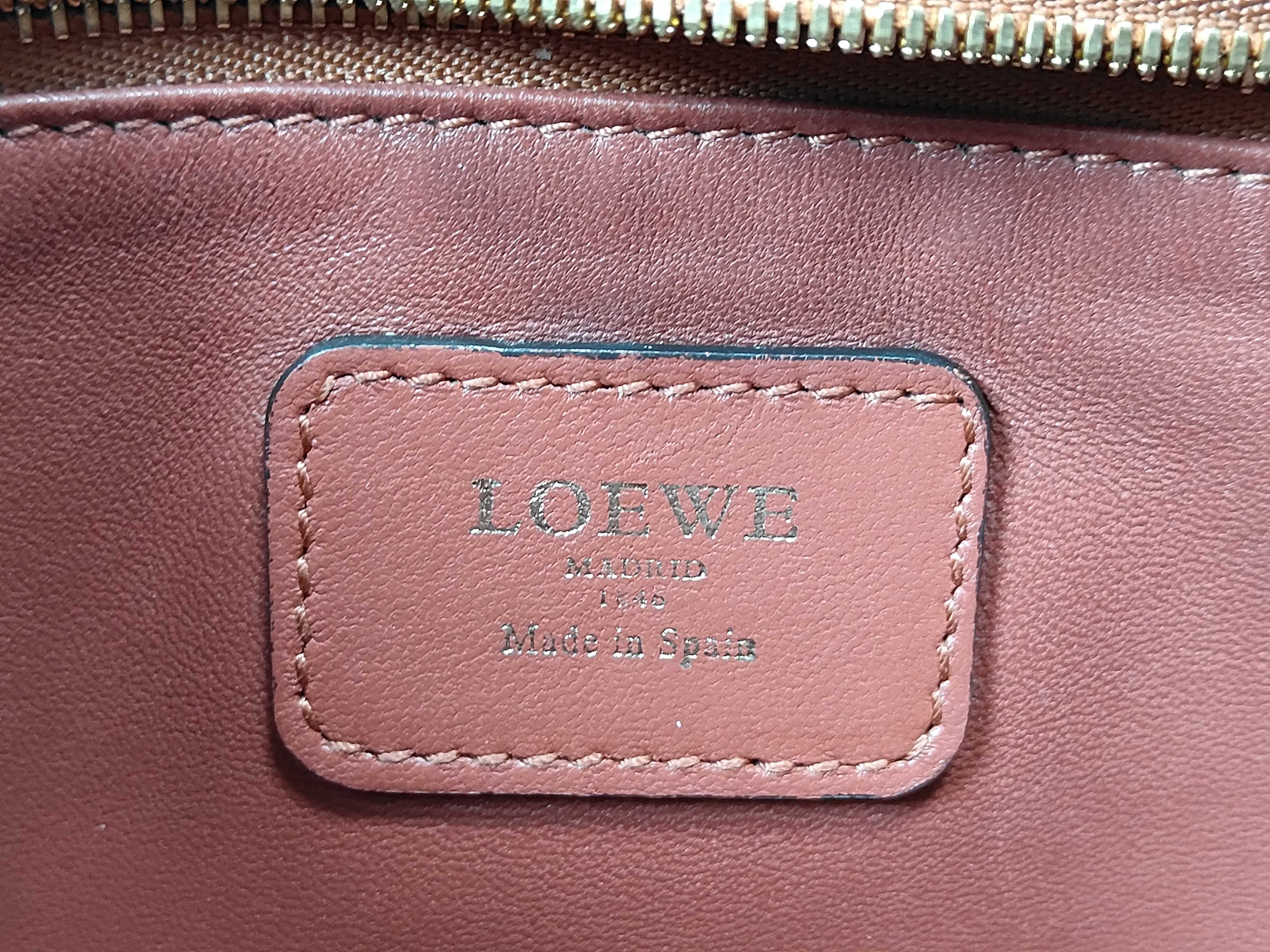 Amazona 23 Calfskin 2-Way Handbag — view 14
