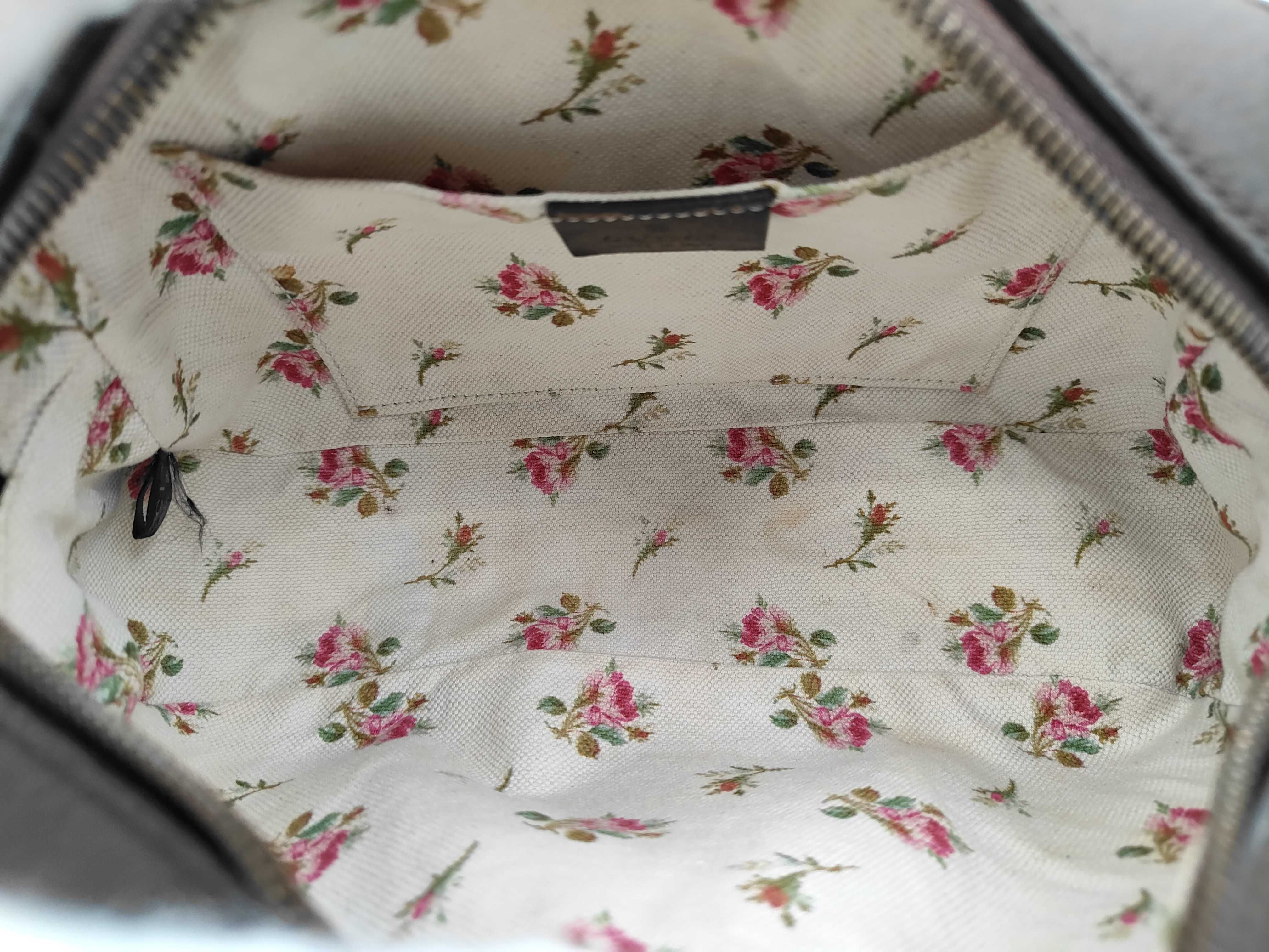 GG Supreme Neo Vintage Shoulder Bag — view 8