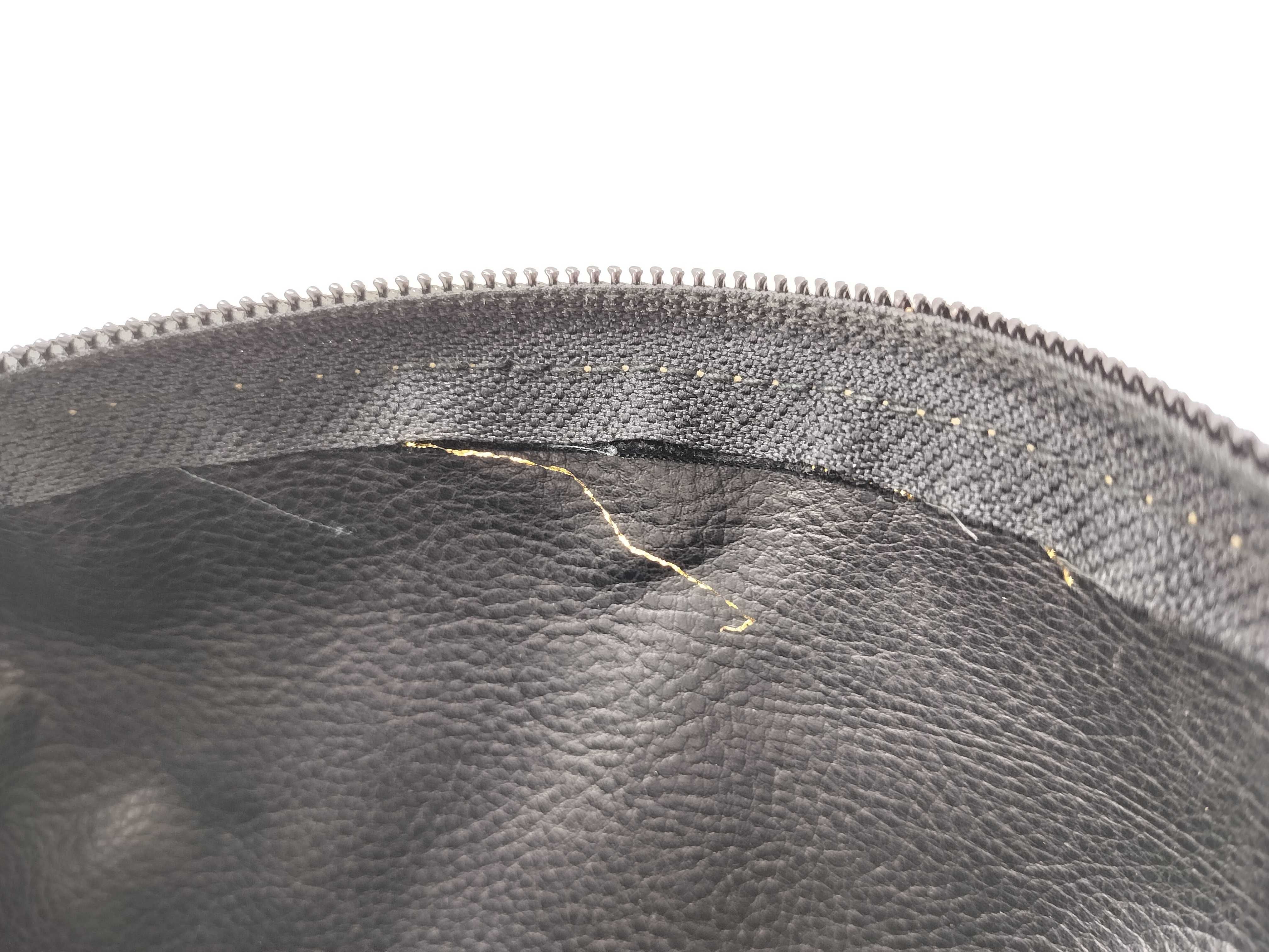 Pecan Pattern Fendi Shoulder Bag Canvas Black Gold Shoulder Bag — view 14