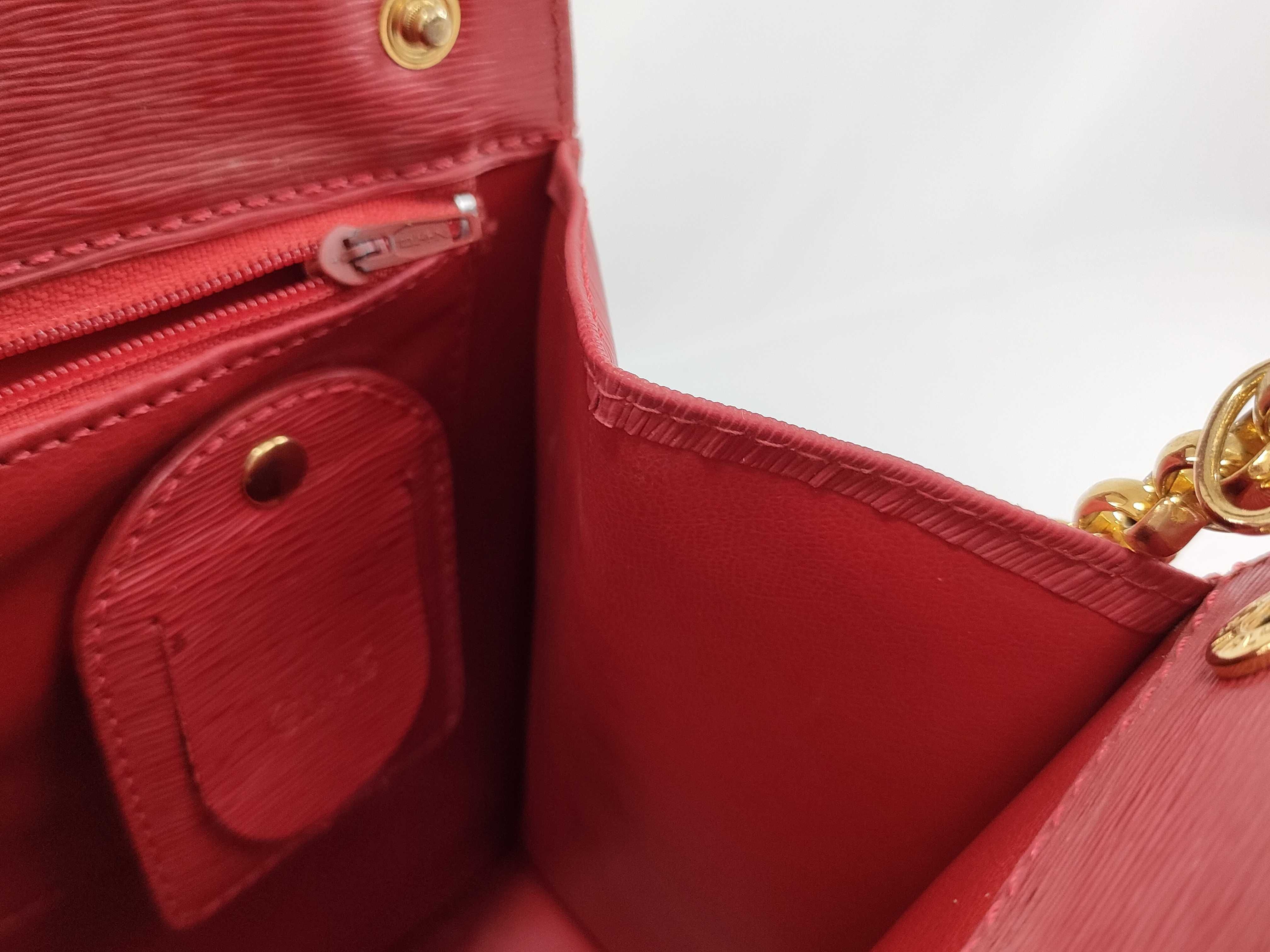 Trapeze Handbag 2-way Red Handbag — view 12