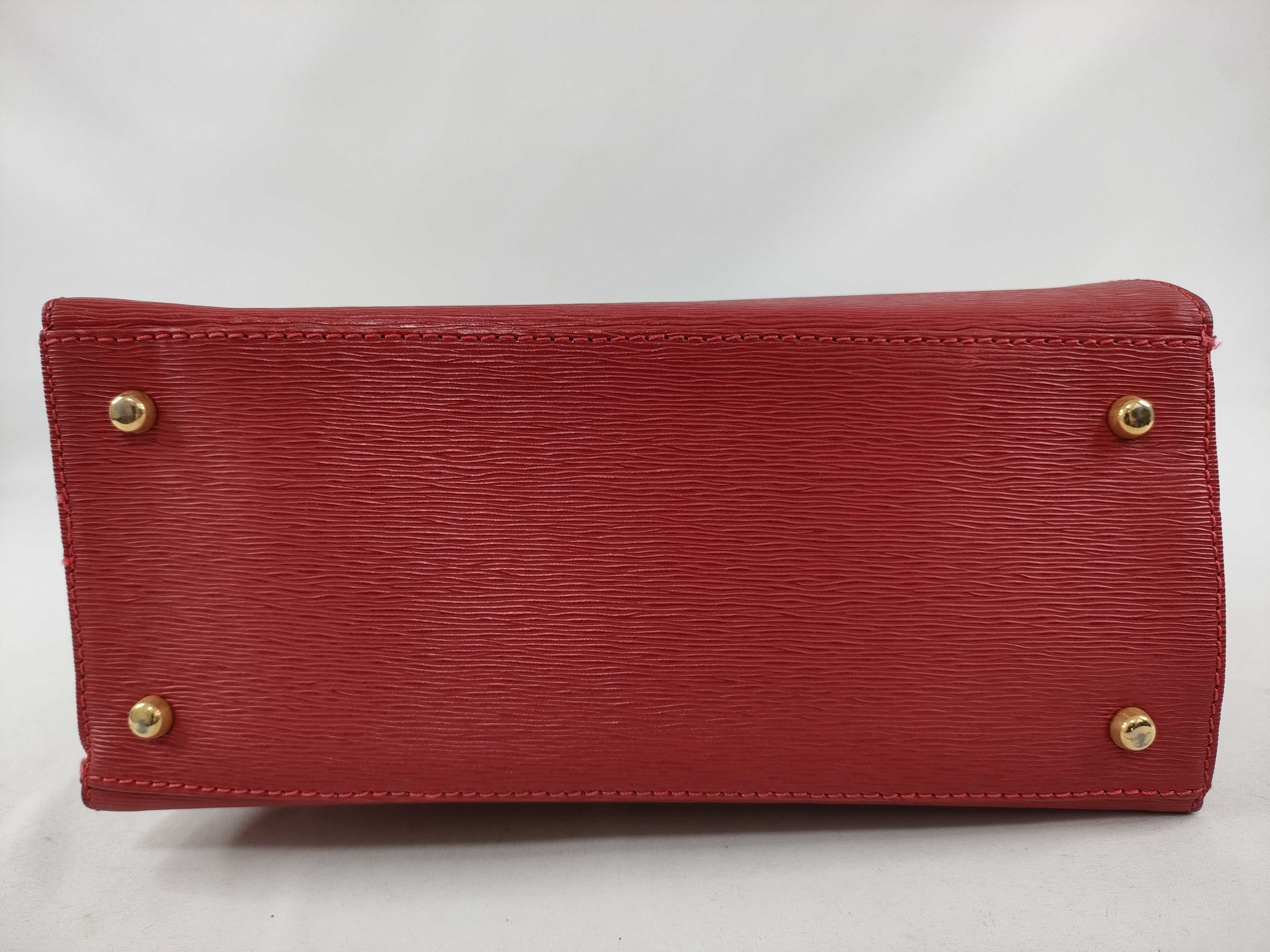Trapeze Handbag 2-way Red Handbag — view 3
