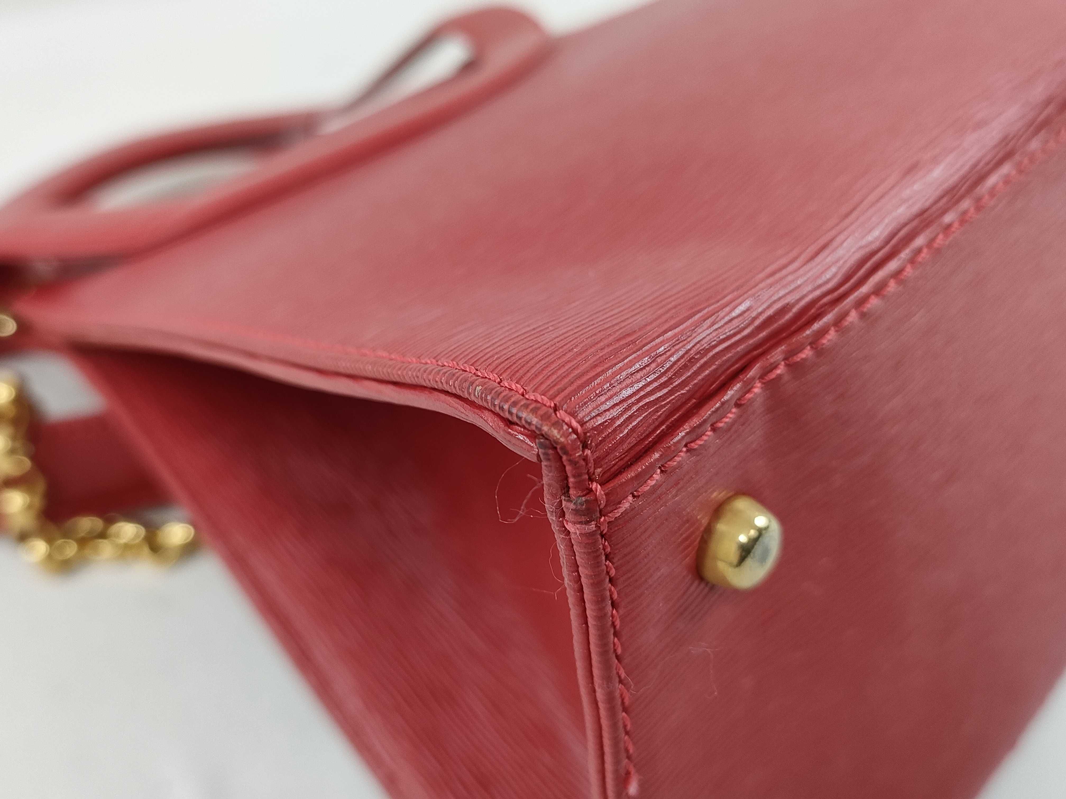 Trapeze Handbag 2-way Red Handbag — view 4