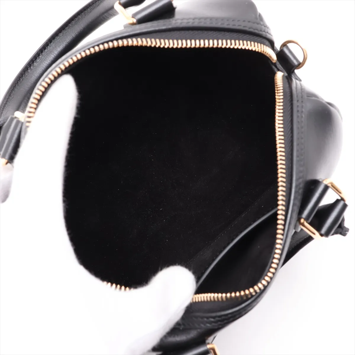 Cuir Triomphe Small Boston Leather 2-Way Handbag, Black — view 8
