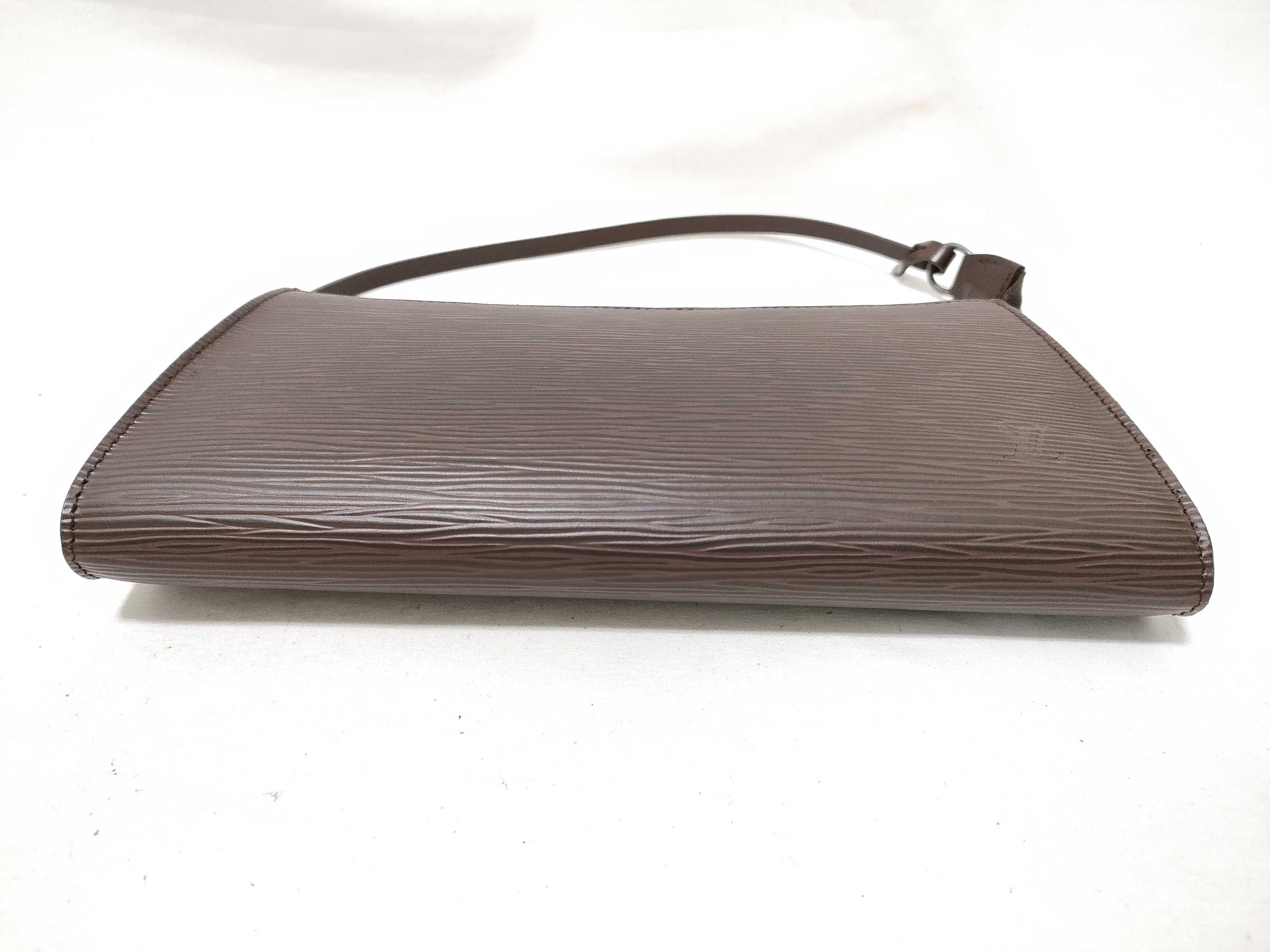 Epi Pochette Accessoires Shoulder Bag — view 8
