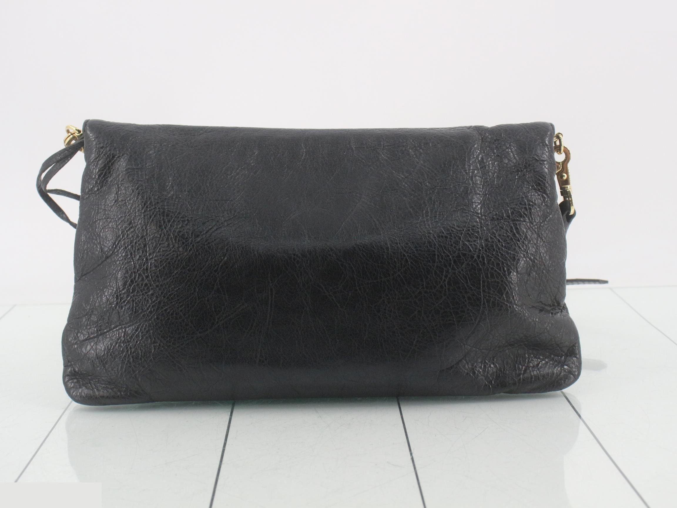 Classic (Bag) Shoulder Bag - Giant — view 2
