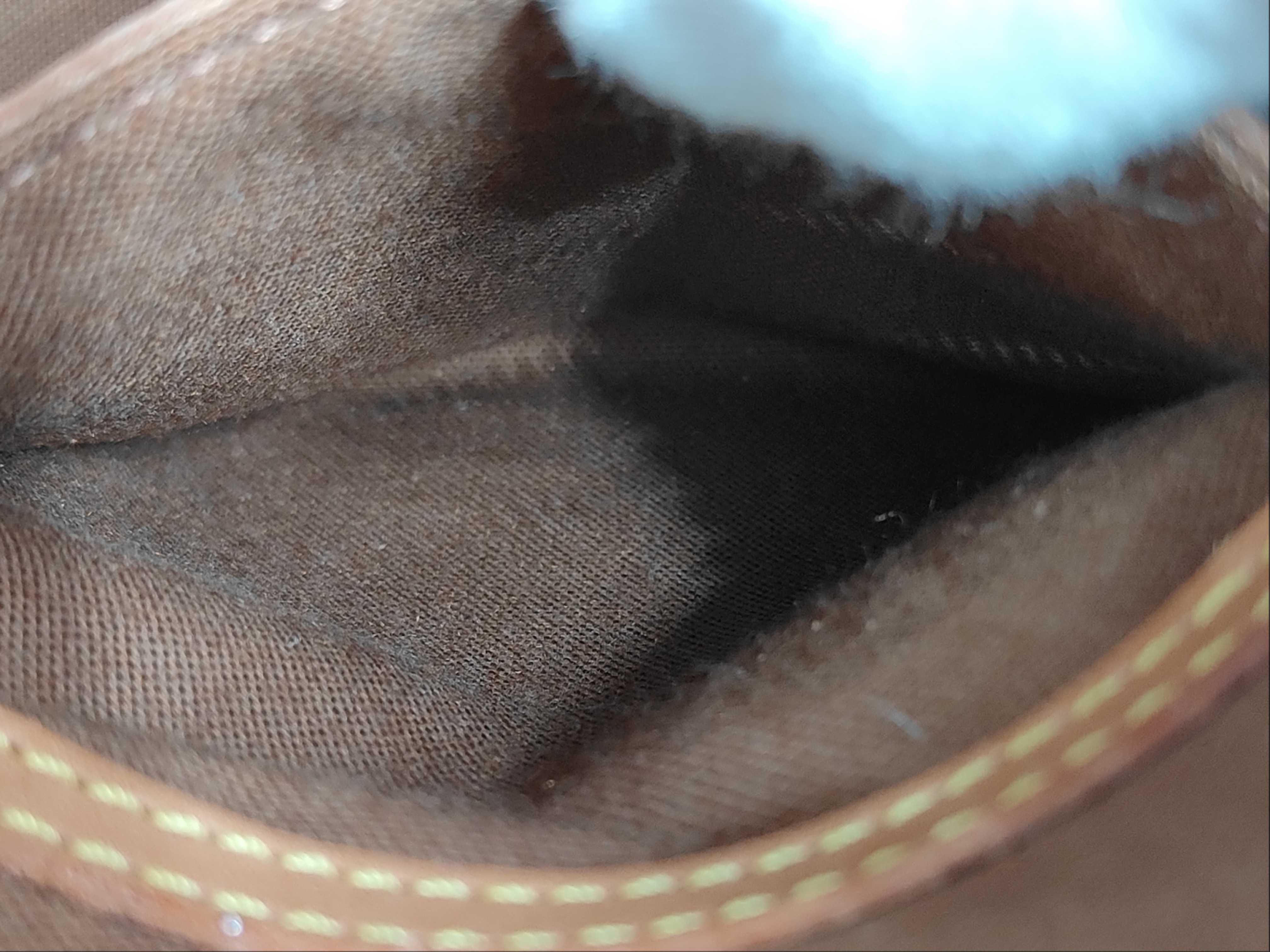 Monogram Louis Vuitton Monogram Ellipse PM MI0998 Handbag — view 8