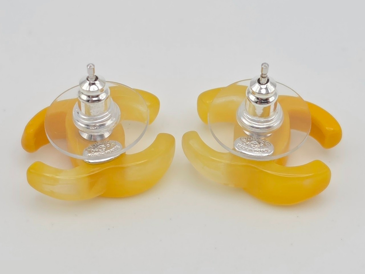 earrings — view 4