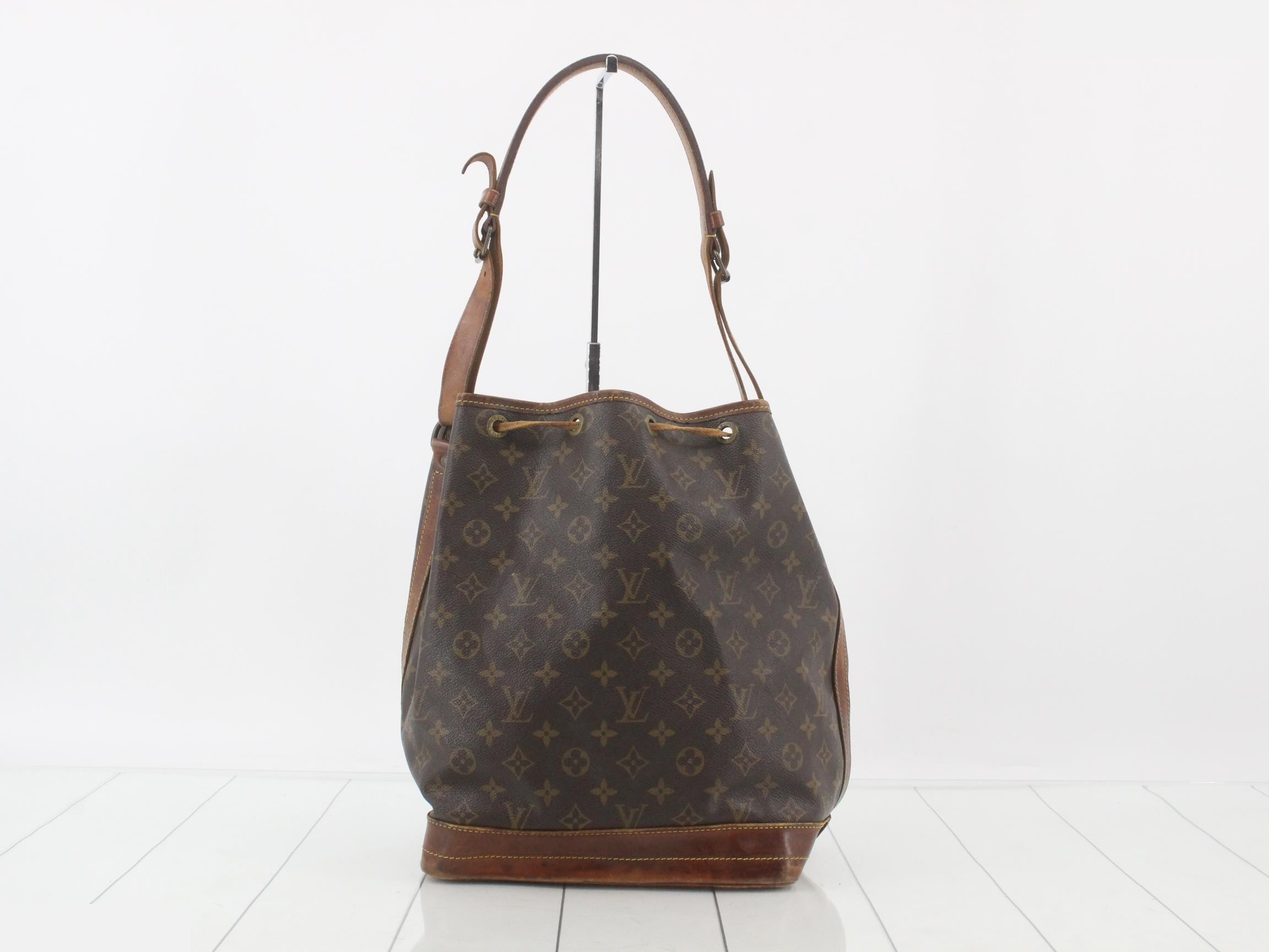 Monogram Noe shoulder bag — view 2