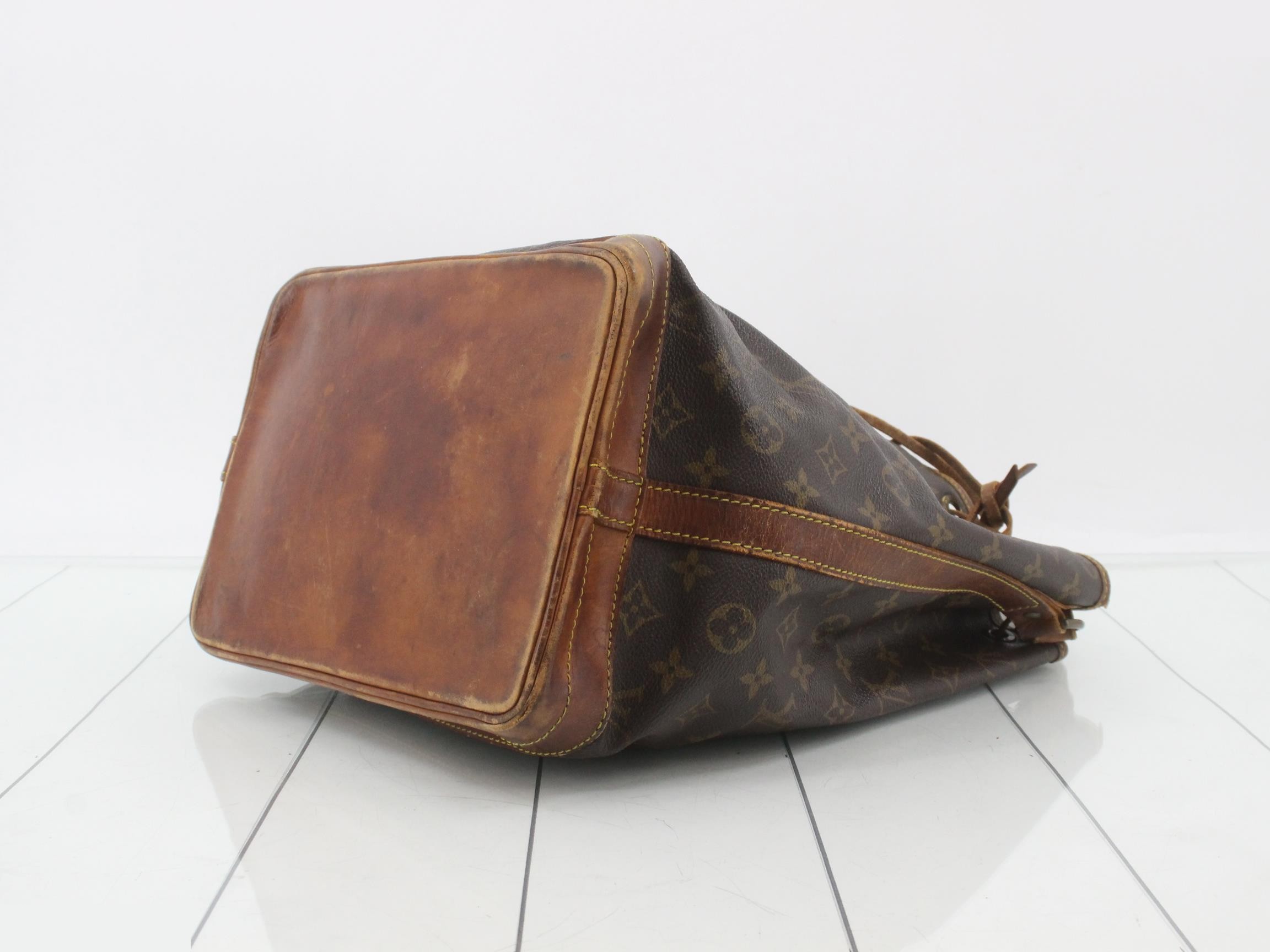 Monogram Noe shoulder bag — view 6