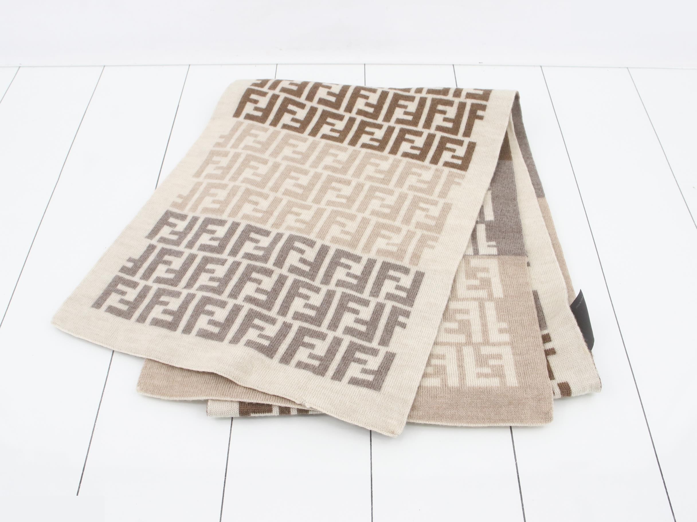 Zucca Scarf, Beige — view 2