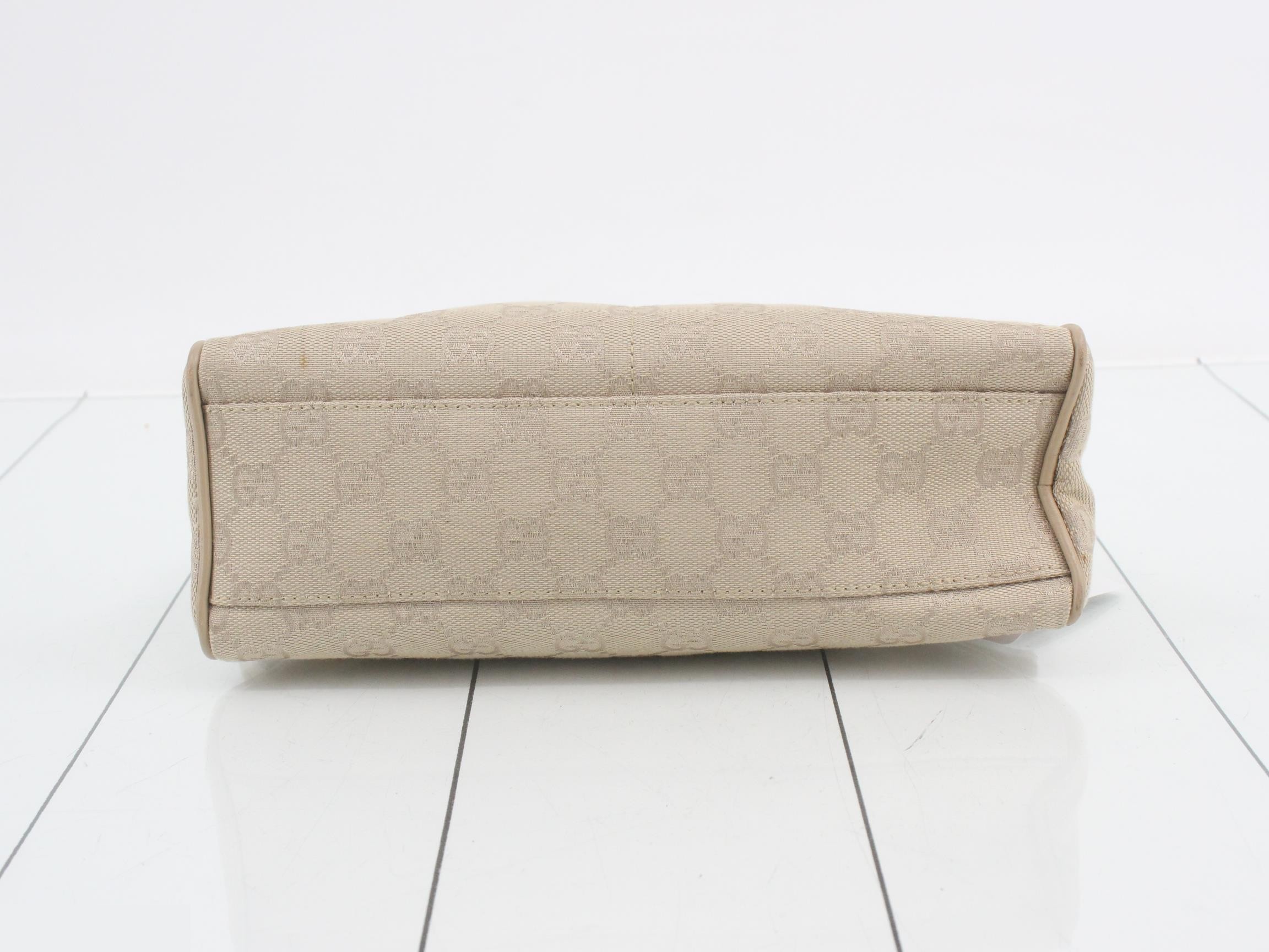GG Canvas Shoulder Pouch, Beige — view 3