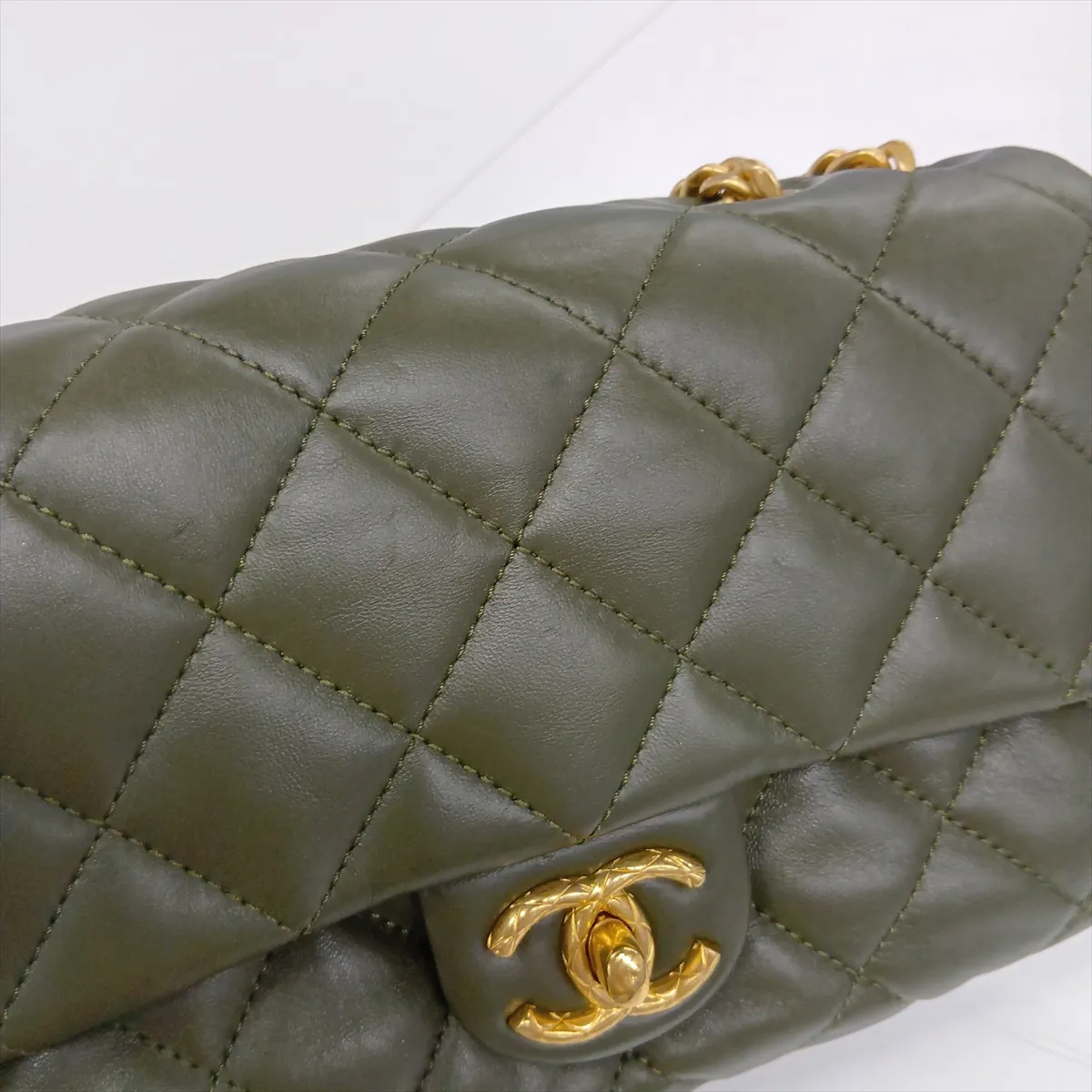 Matelassé Lambskin Chain Shoulder Bag, Khaki, Gold Hardware, PA26HJGJ, Random Plate — view 12