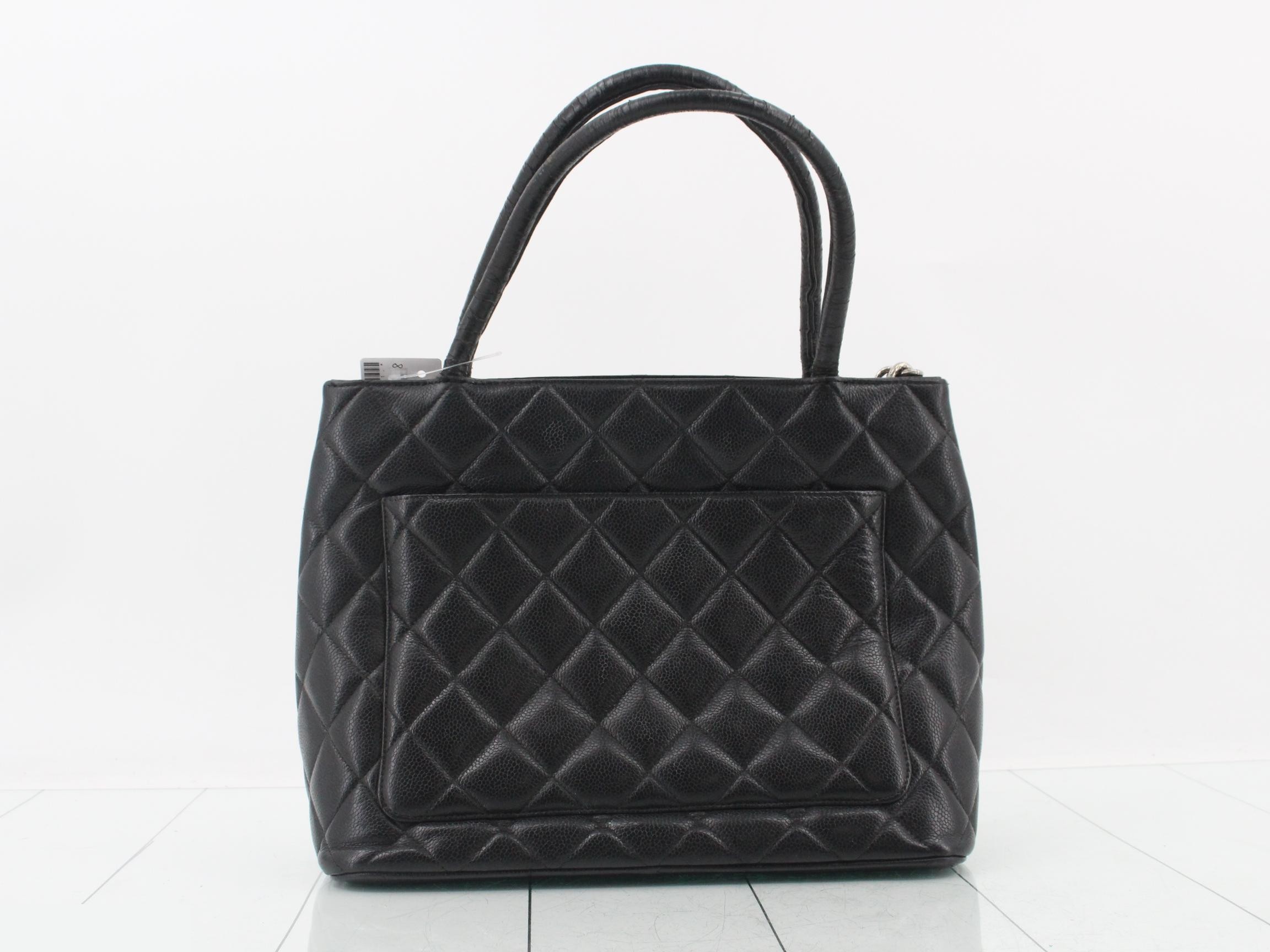 Matelassé (bag) - Tote bag - Reissue tote - Caviar leather - Silver hardware — view 2