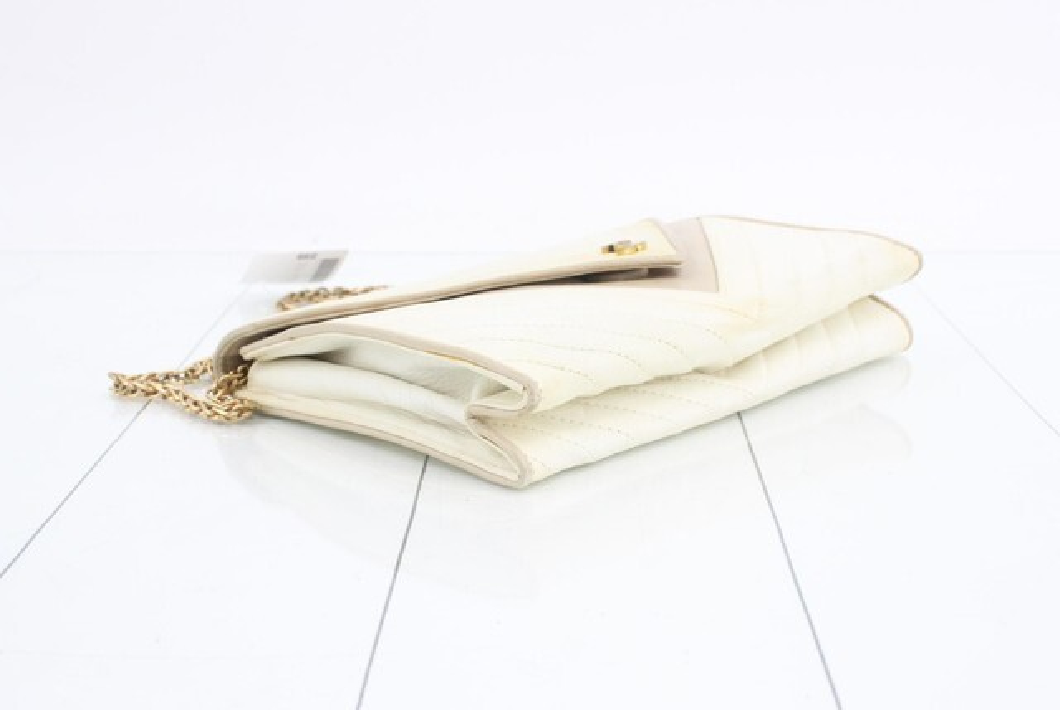 v stitch leather here mark shoulder bag — view 3