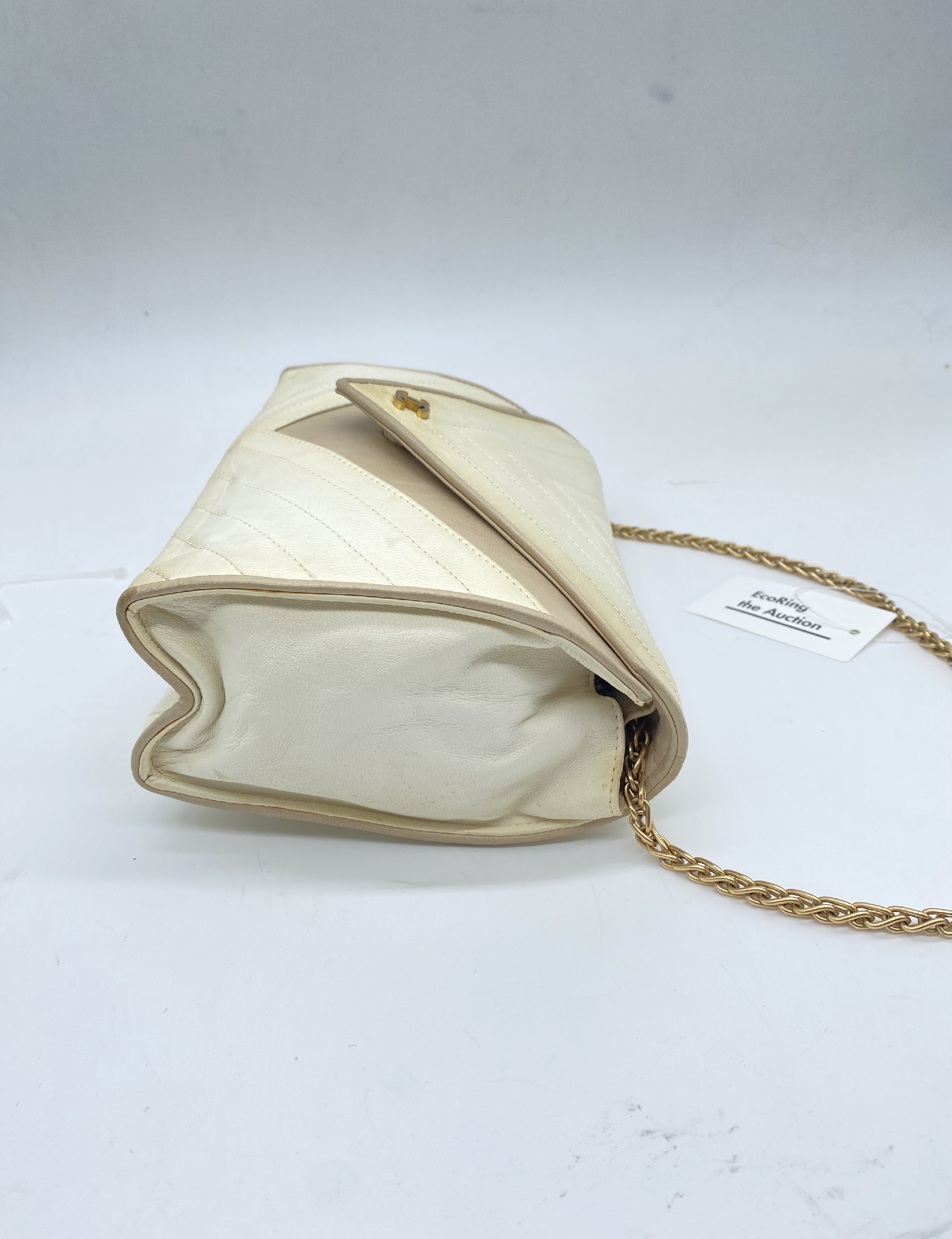 v stitch leather here mark shoulder bag — view 5