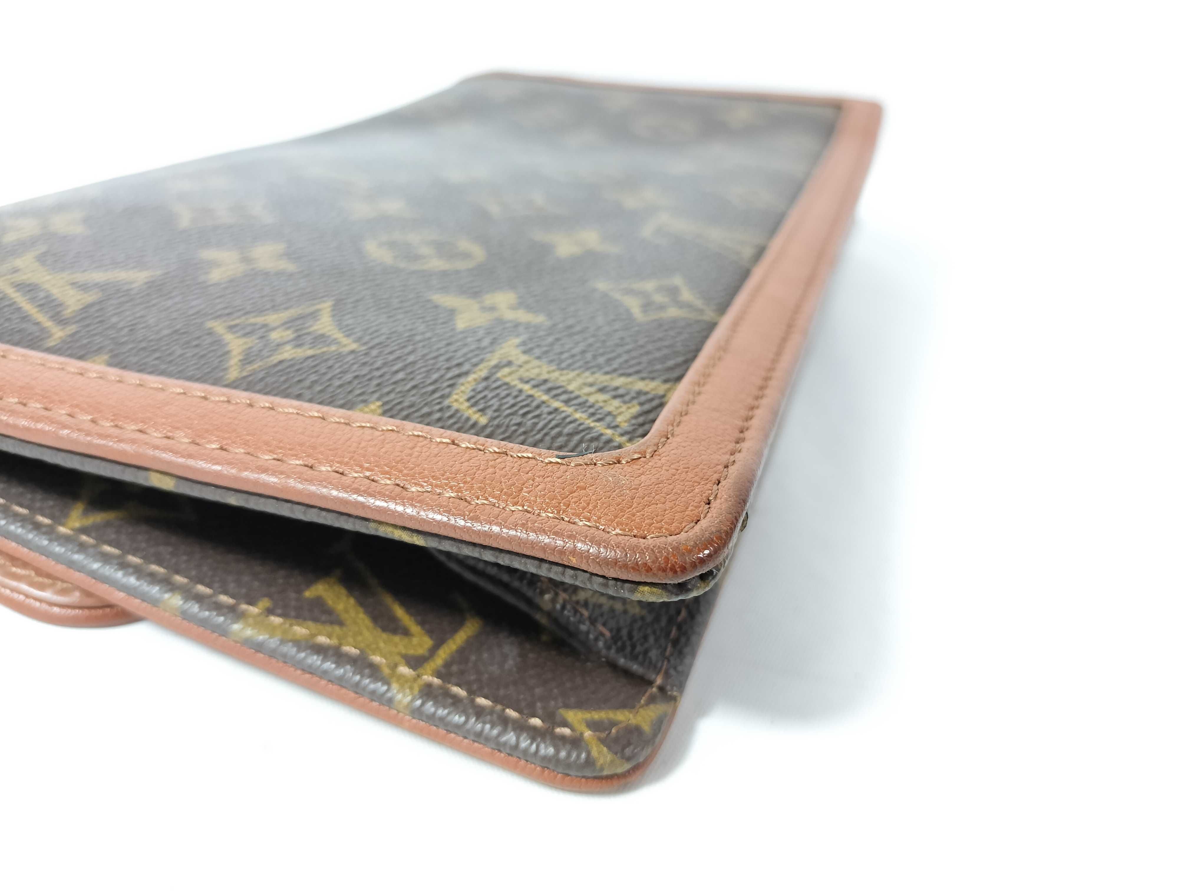 Monogram Louis Vuitton Second Bag — view 3