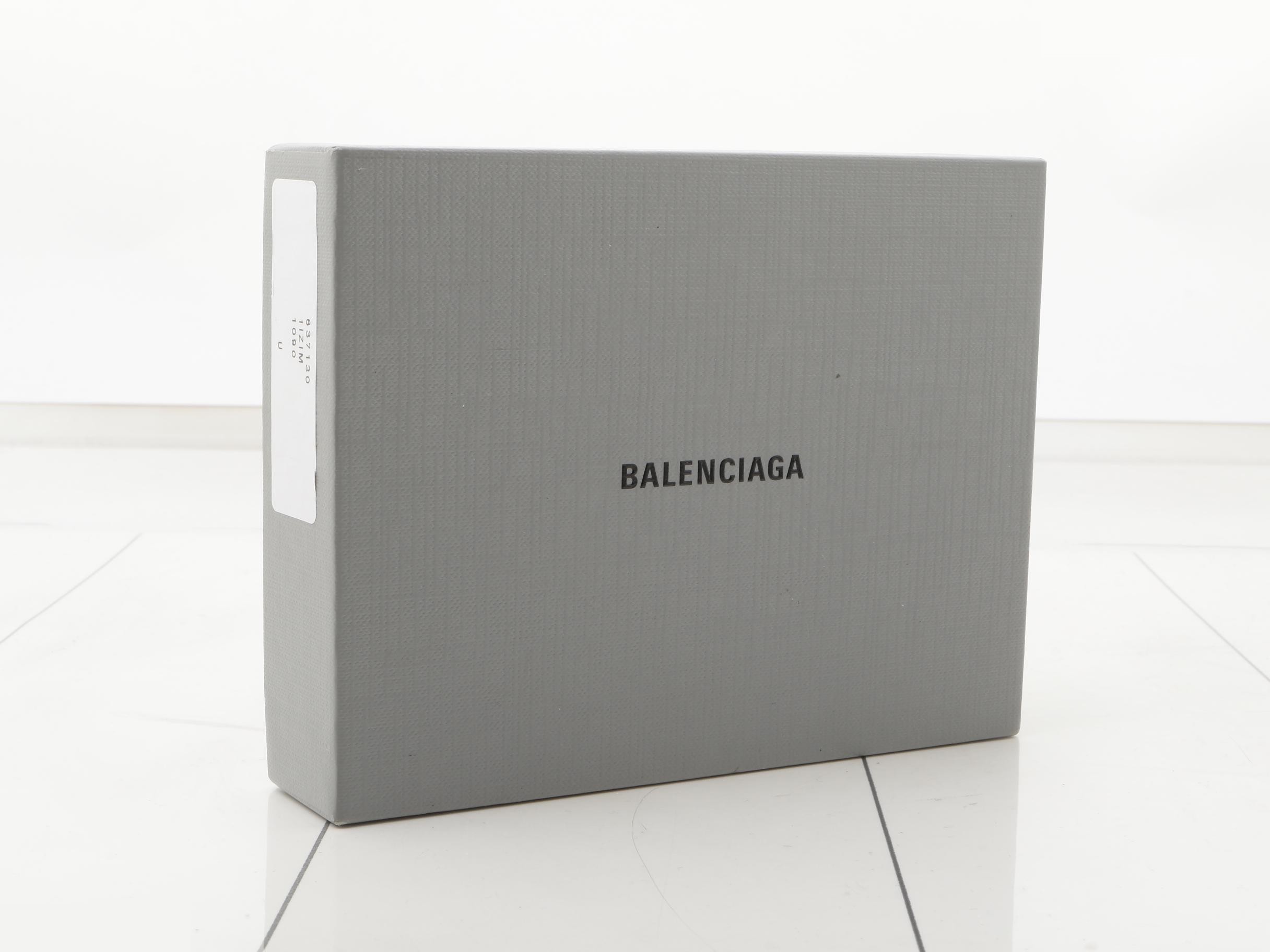 Other lines: Bags and coin cases — view 5