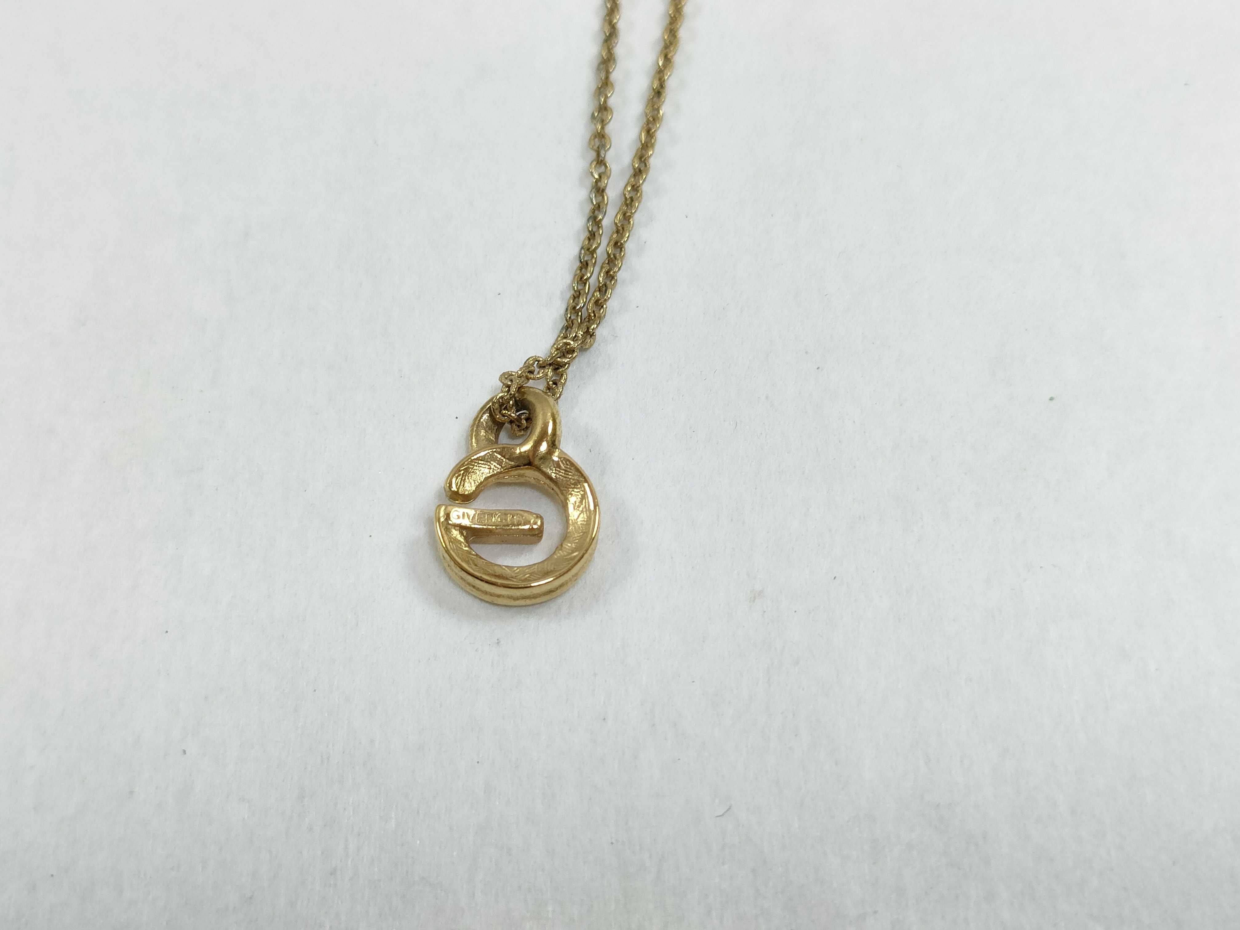 necklace — view 2