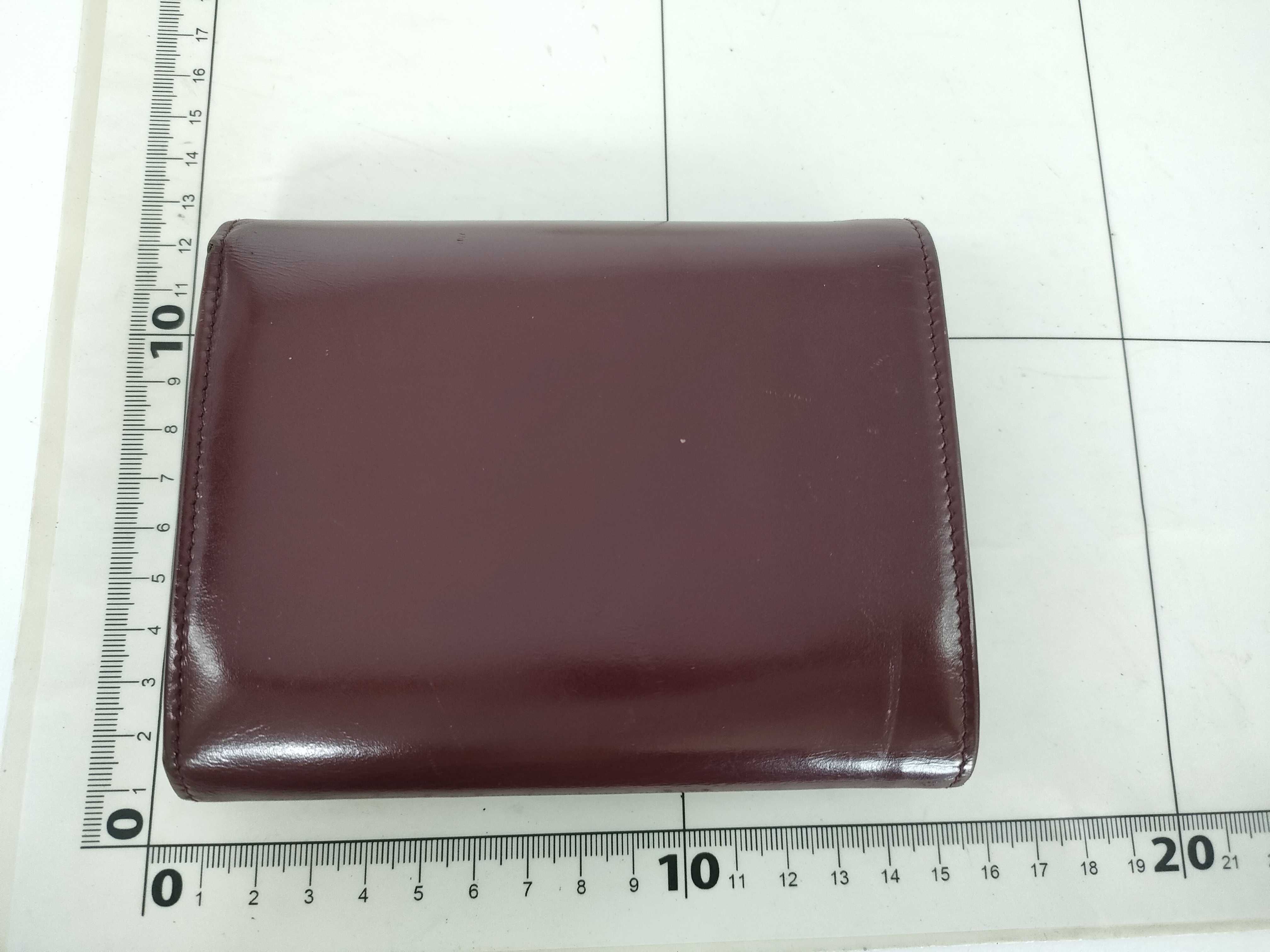 wallet — view 2