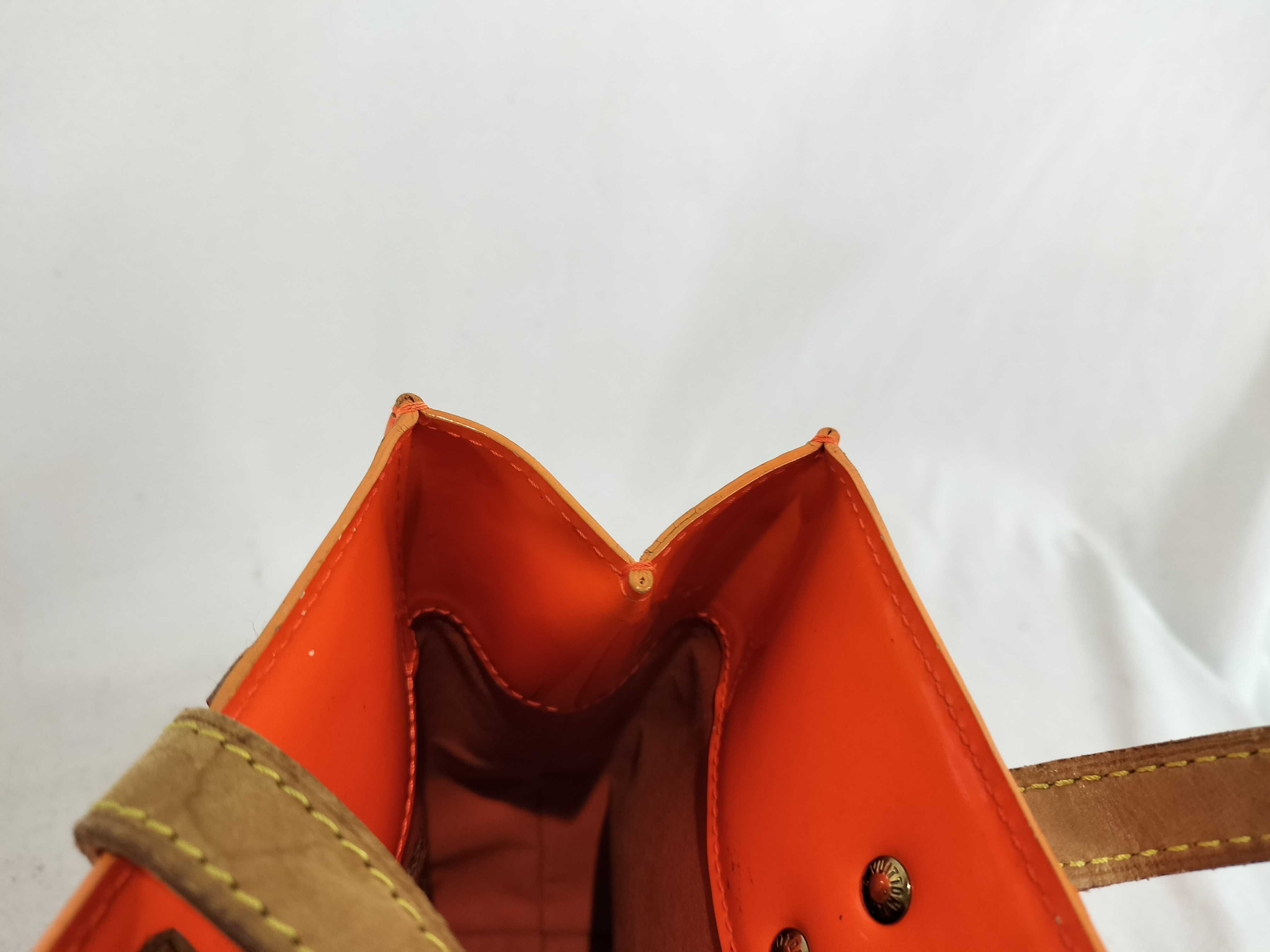 Vernis LV Fluorescent Lead PM Handbag — view 11